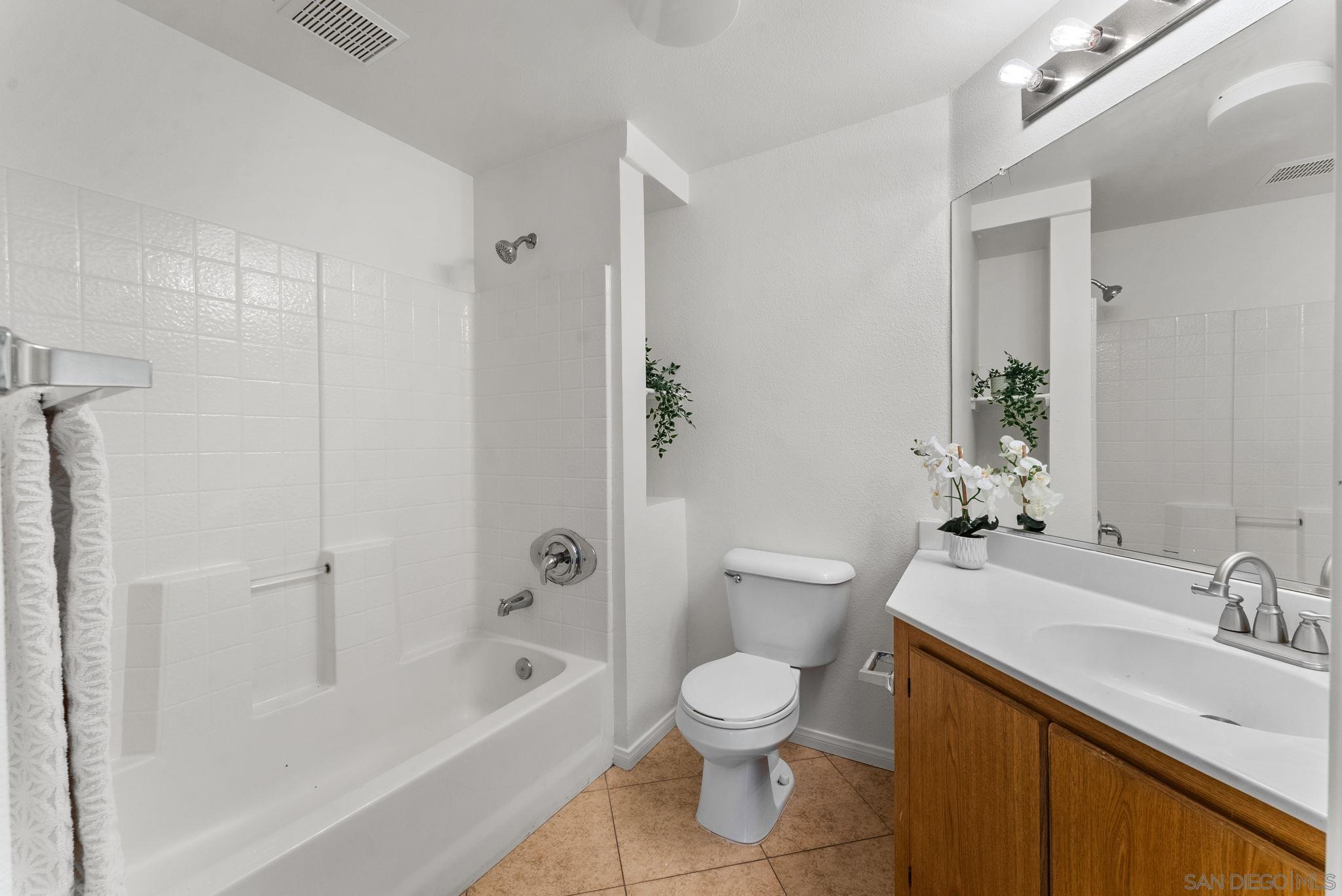 Detail Gallery Image 20 of 37 For 1441  Santa Lucia Rd  #615,  Chula Vista,  CA 91913 - 2 Beds | 2 Baths
