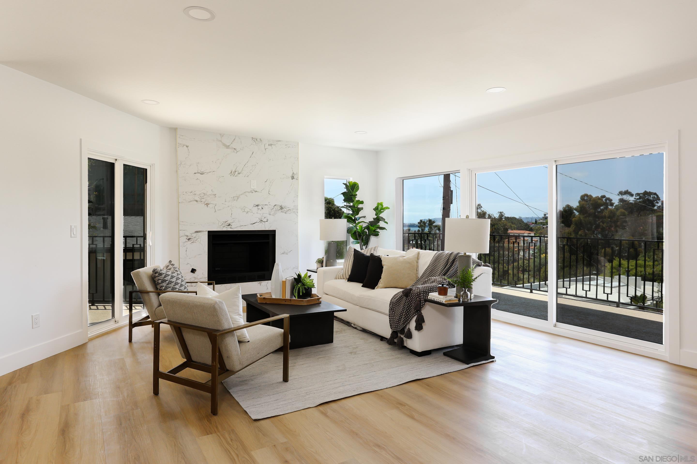 Detail Gallery Image 9 of 70 For 2861  Brant St., San Diego,  CA 92103 - 3 Beds | 3 Baths