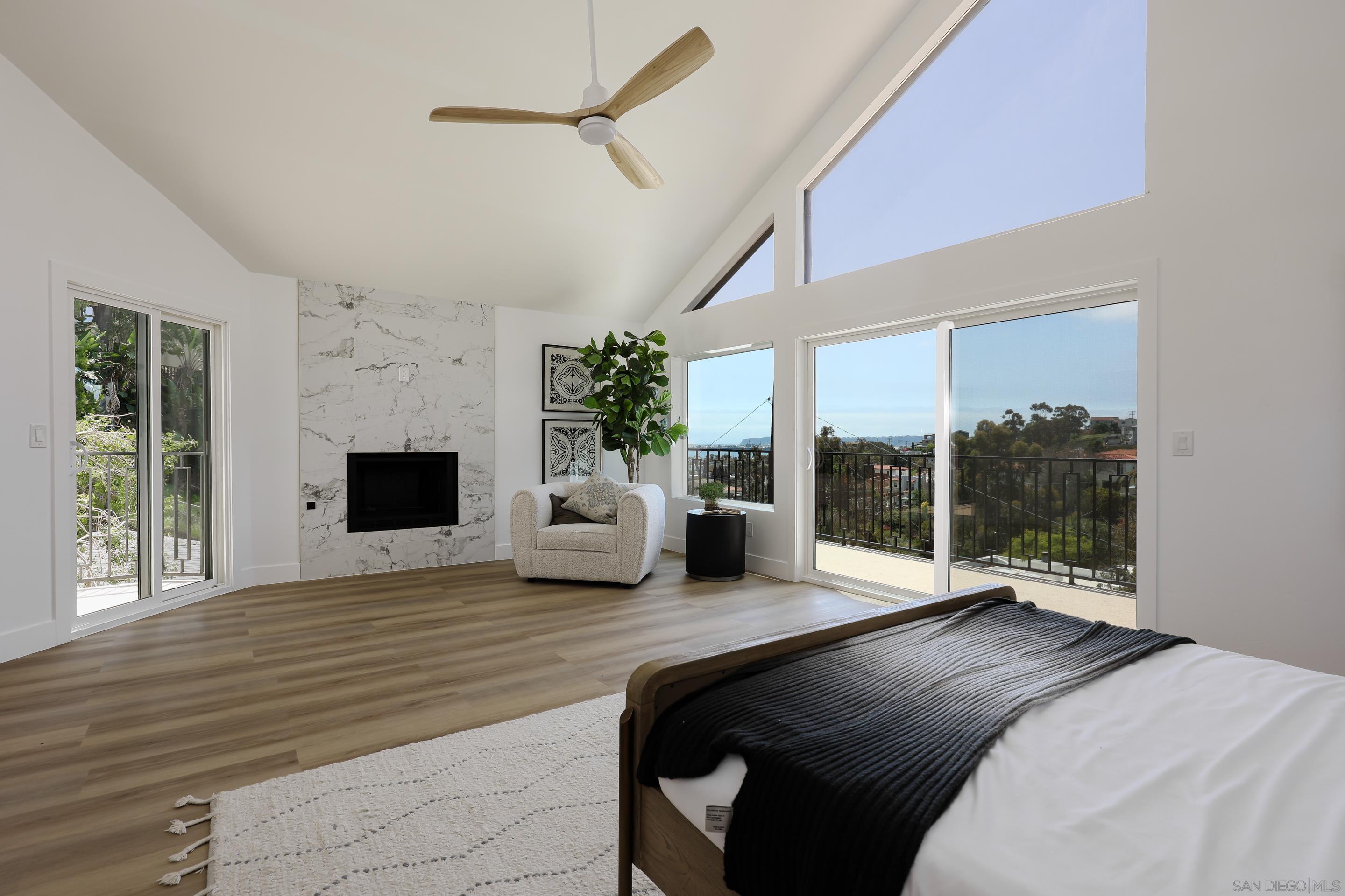 Detail Gallery Image 13 of 70 For 2861  Brant St., San Diego,  CA 92103 - 3 Beds | 3 Baths