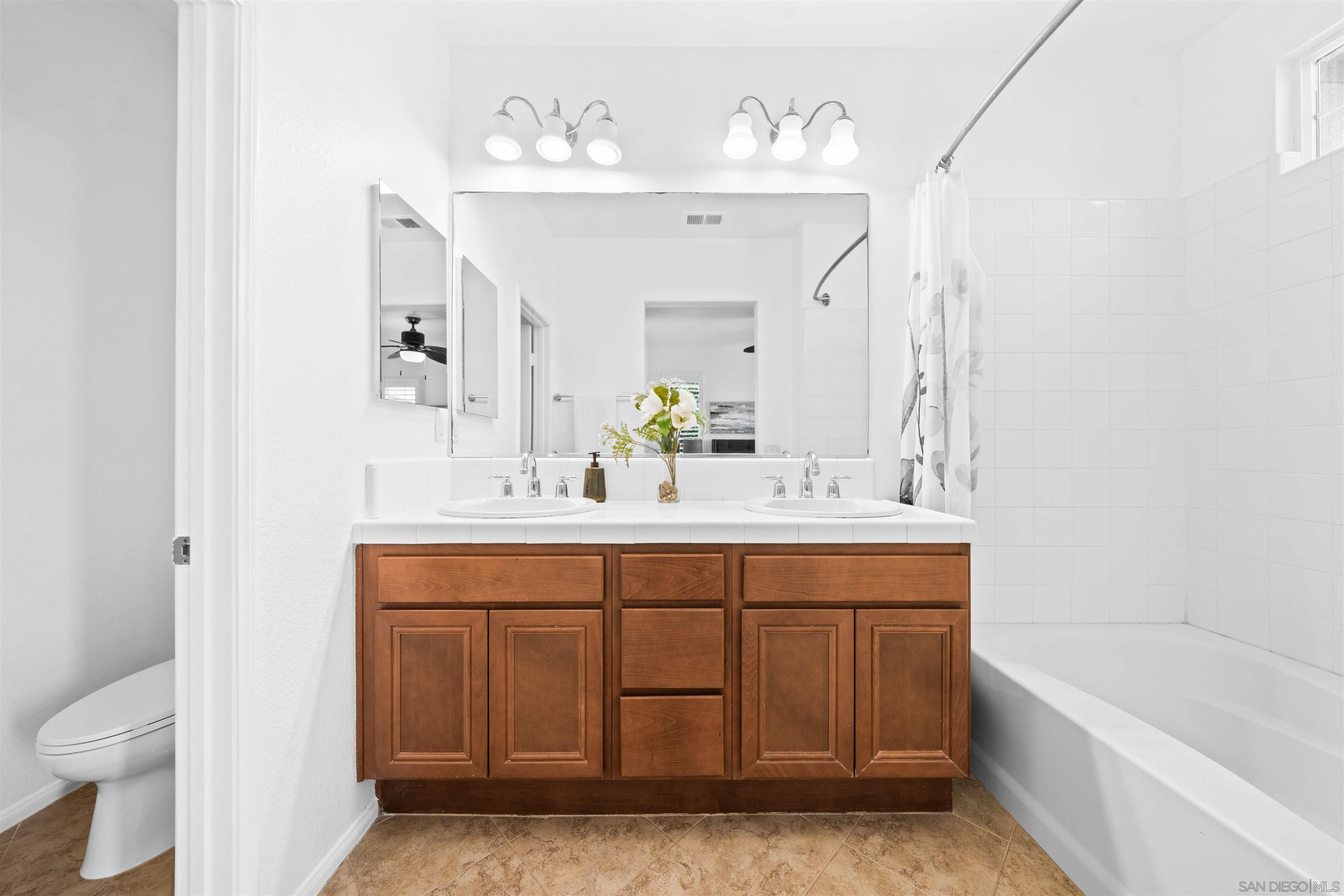 Detail Gallery Image 33 of 44 For 13055  Alora Pt, San Diego,  CA 92130 - 3 Beds | 2/1 Baths