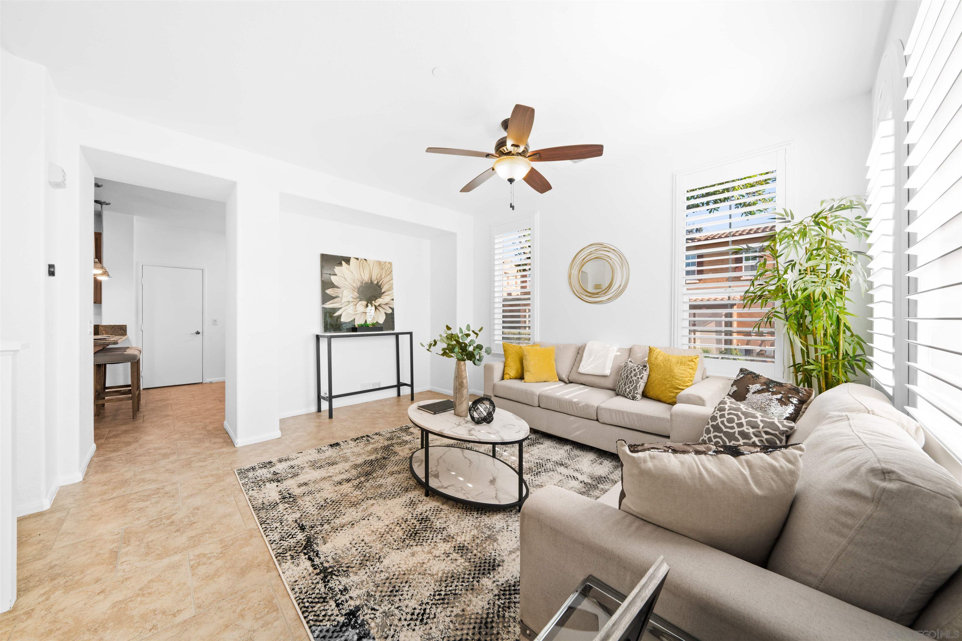 Detail Gallery Image 8 of 44 For 13055  Alora Pt, San Diego,  CA 92130 - 3 Beds | 2/1 Baths