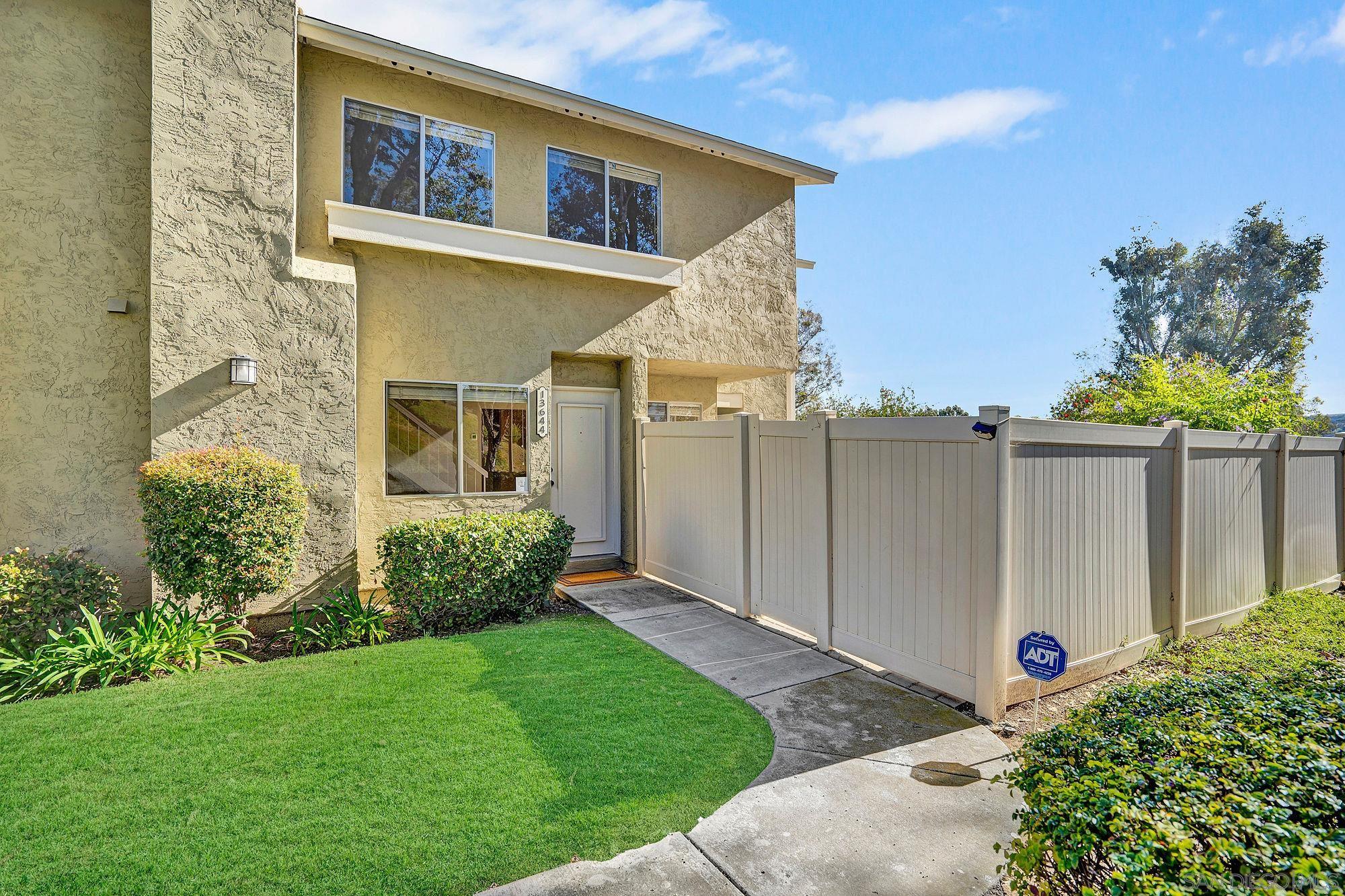 Front Image Thumbnail for SD250045079