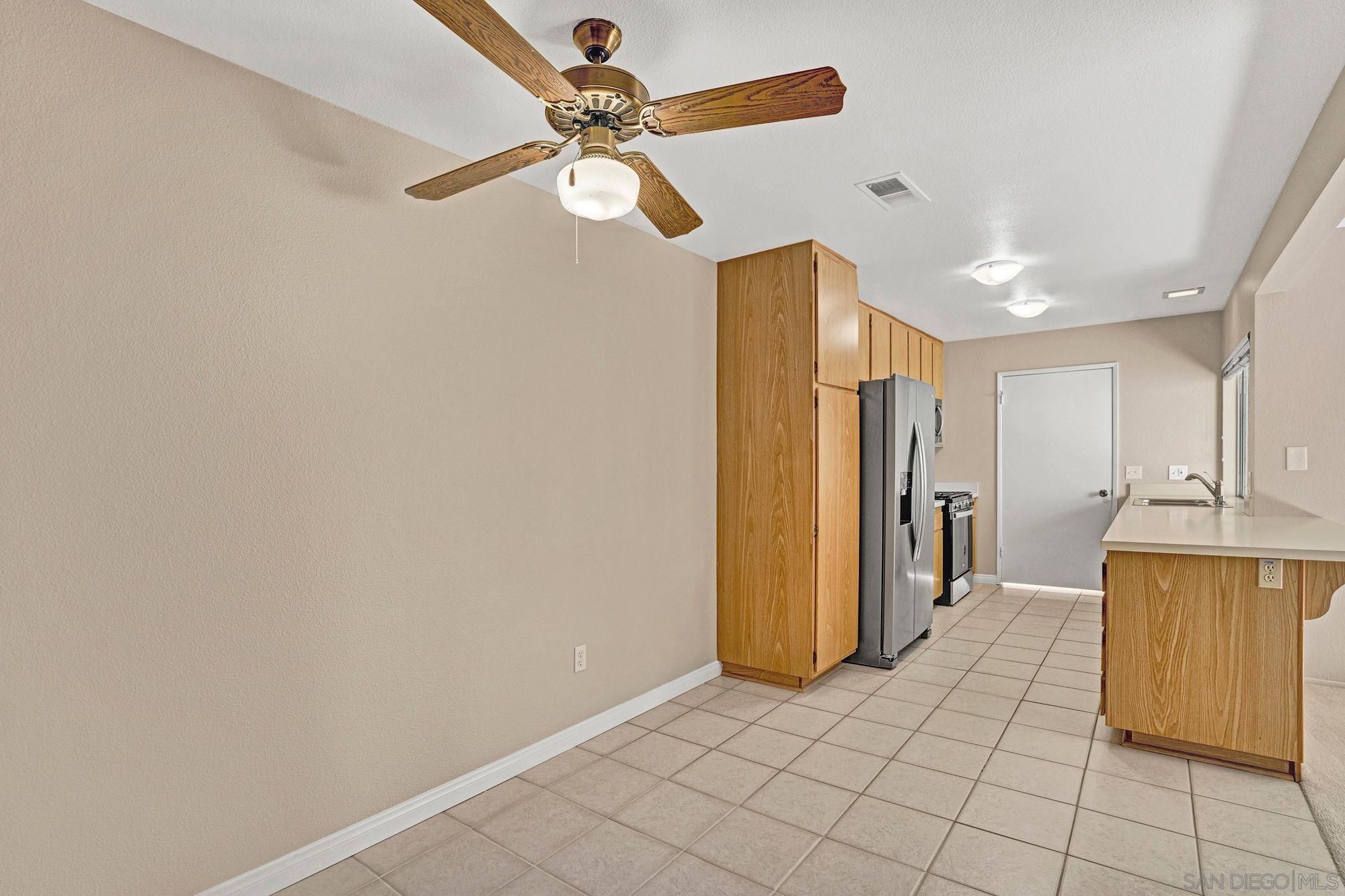 Detail Gallery Image 10 of 37 For 13644  Mulberry Tree Court, Poway,  CA 92064 - 3 Beds | 2/1 Baths