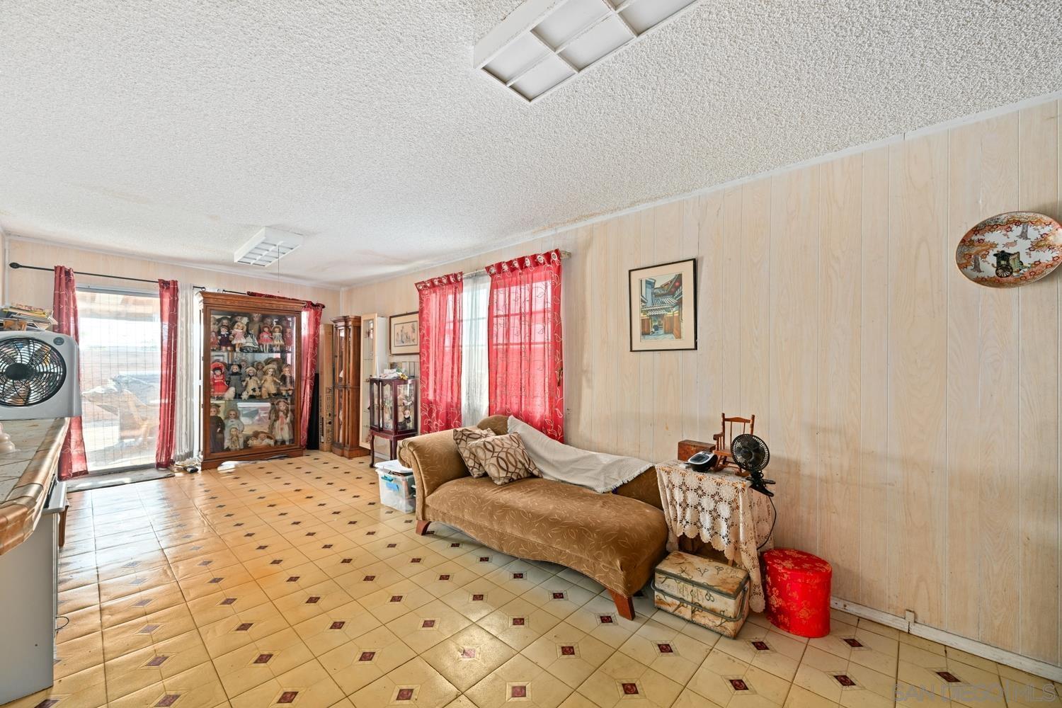 Detail Gallery Image 8 of 21 For 3685  Marzo St, San Diego,  CA 92154 - 3 Beds | 2 Baths