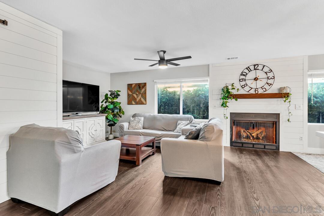 Detail Gallery Image 8 of 56 For 13551  Brett Harte, Lakeside,  CA 92040 - 3 Beds | 2 Baths