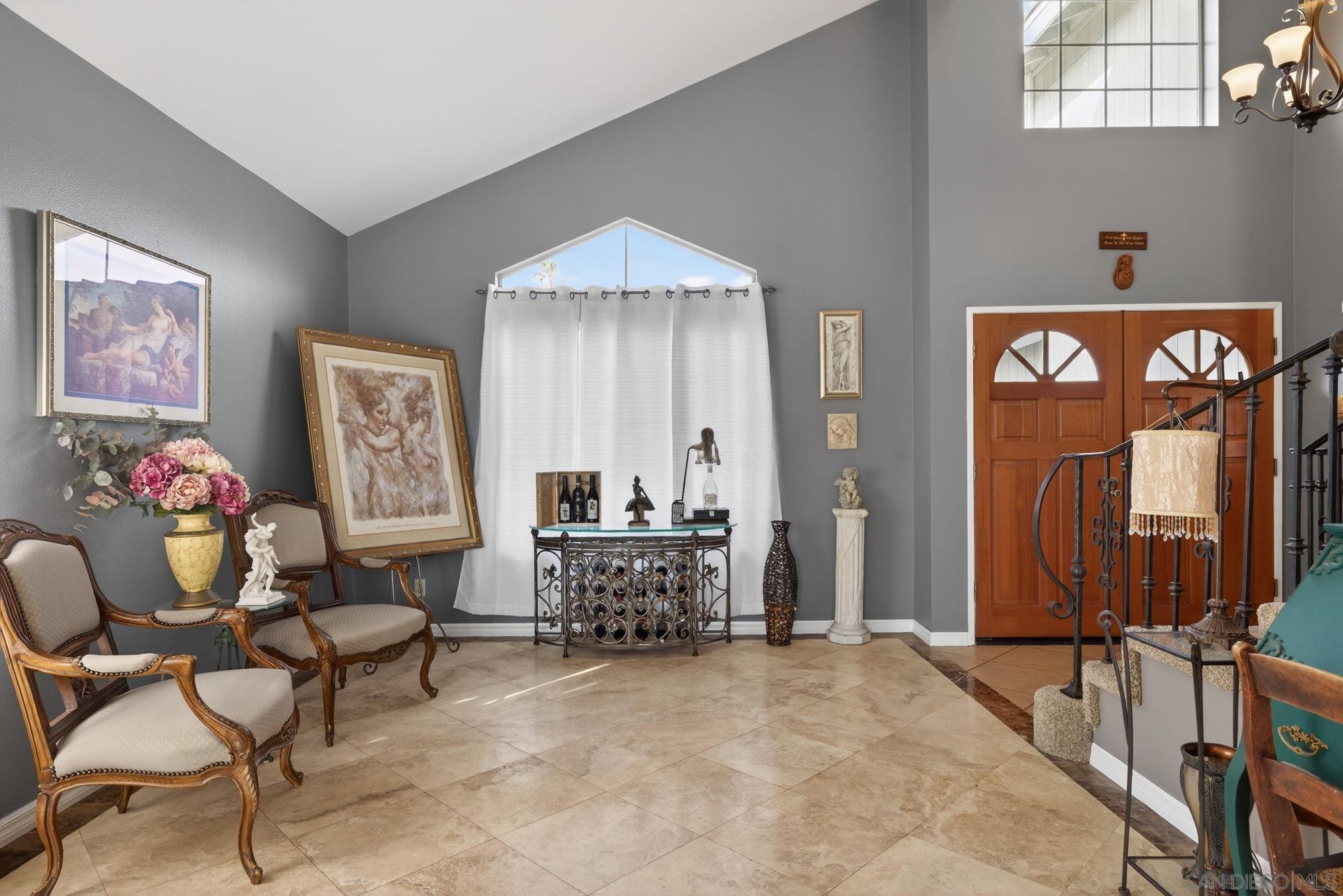 Detail Gallery Image 12 of 75 For 800  Calle Higuera, Camarillo,  CA 93010 - 5 Beds | 3/1 Baths