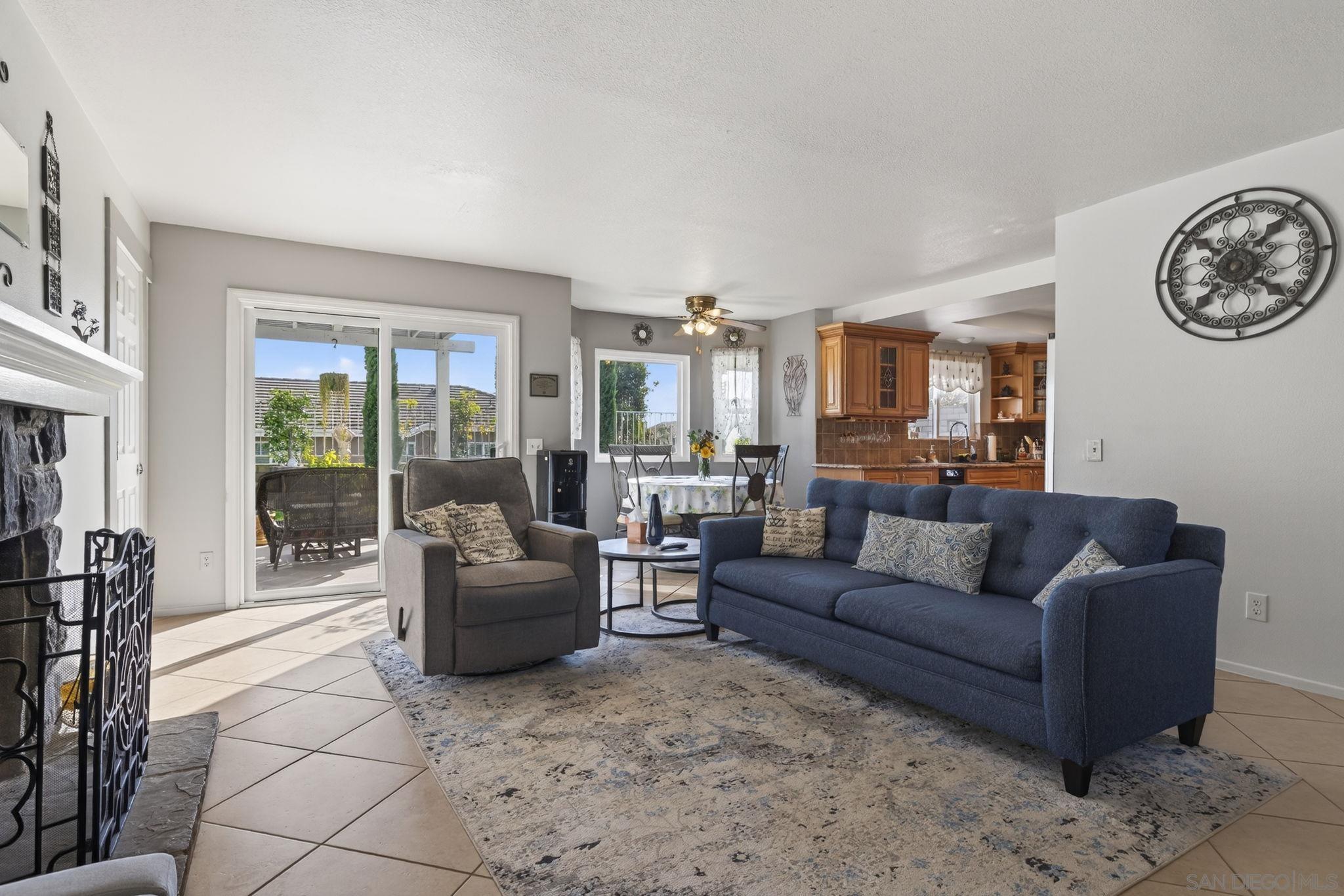 Detail Gallery Image 20 of 75 For 800  Calle Higuera, Camarillo,  CA 93010 - 5 Beds | 3/1 Baths