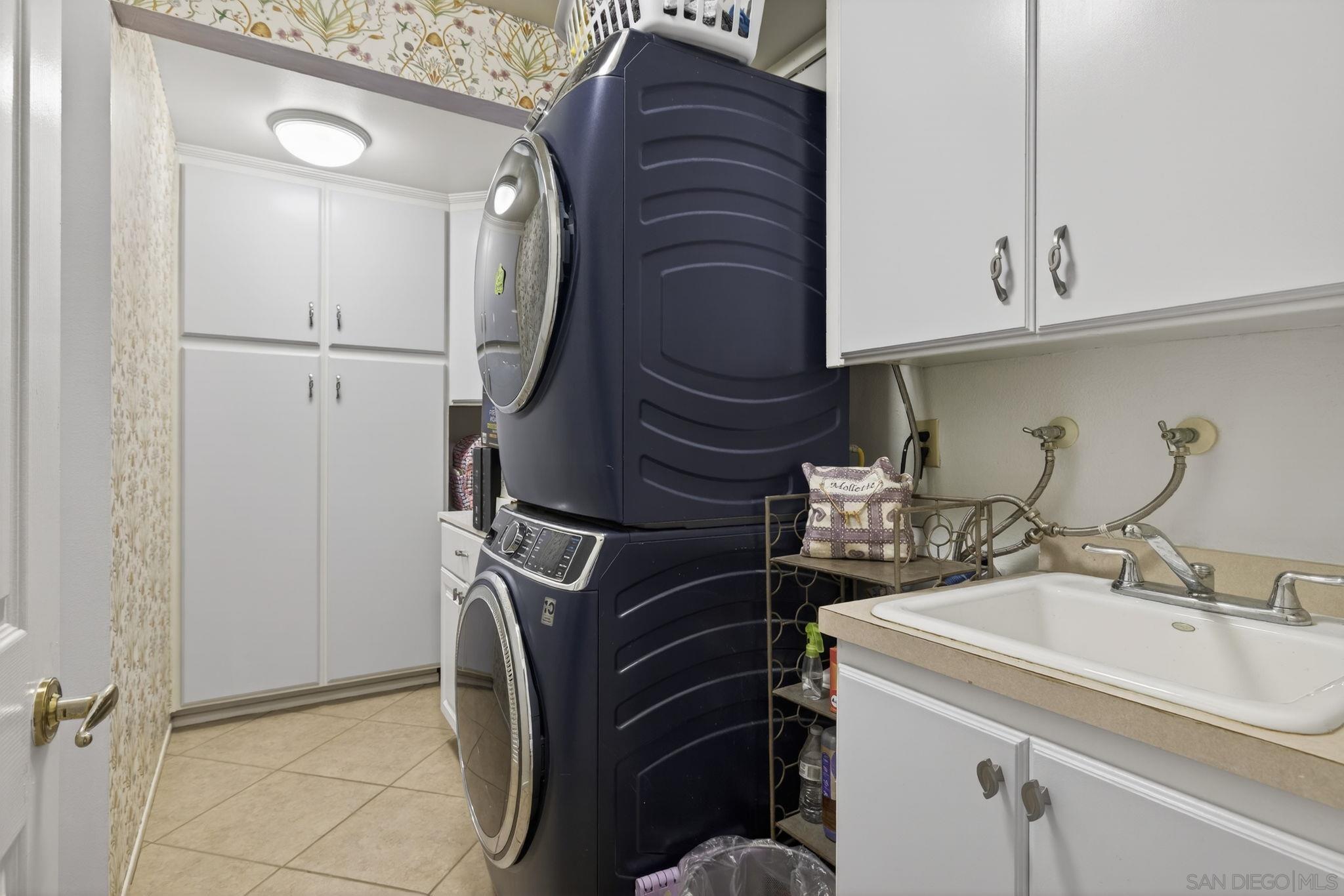 Detail Gallery Image 58 of 75 For 800  Calle Higuera, Camarillo,  CA 93010 - 5 Beds | 3/1 Baths