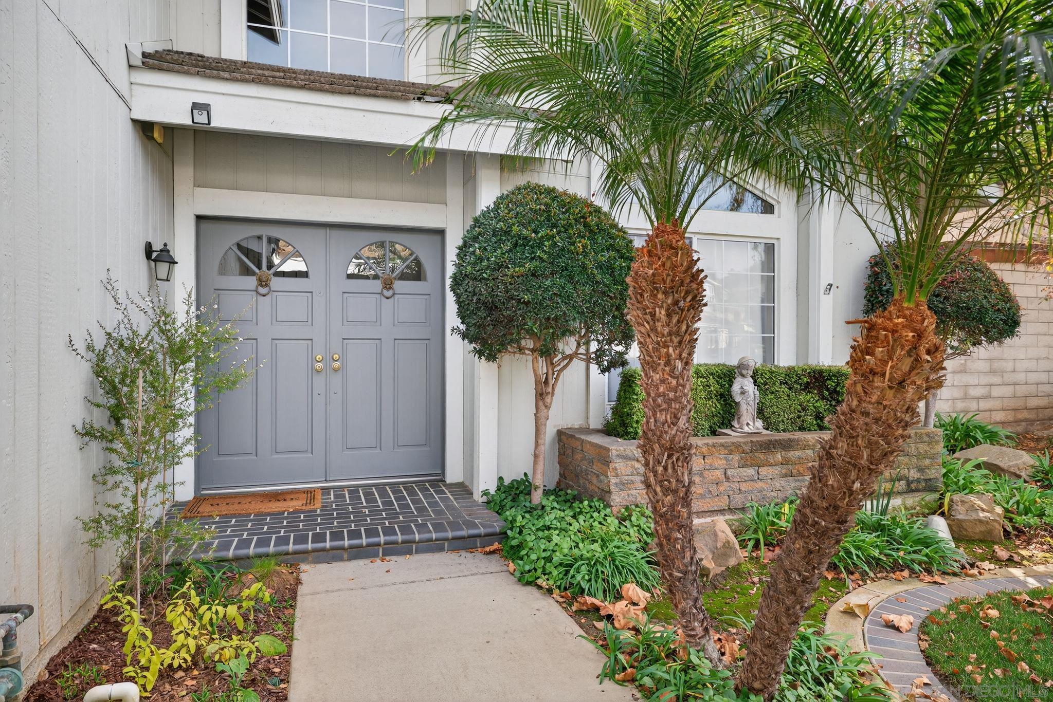 Detail Gallery Image 7 of 75 For 800  Calle Higuera, Camarillo,  CA 93010 - 5 Beds | 3/1 Baths