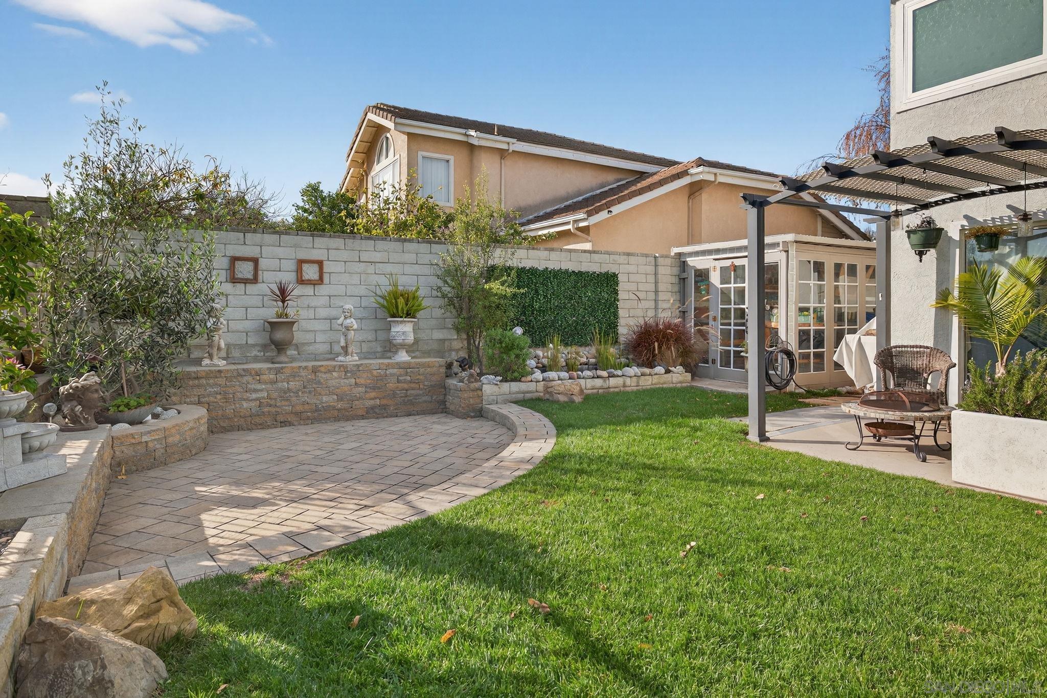 Detail Gallery Image 69 of 75 For 800  Calle Higuera, Camarillo,  CA 93010 - 5 Beds | 3/1 Baths