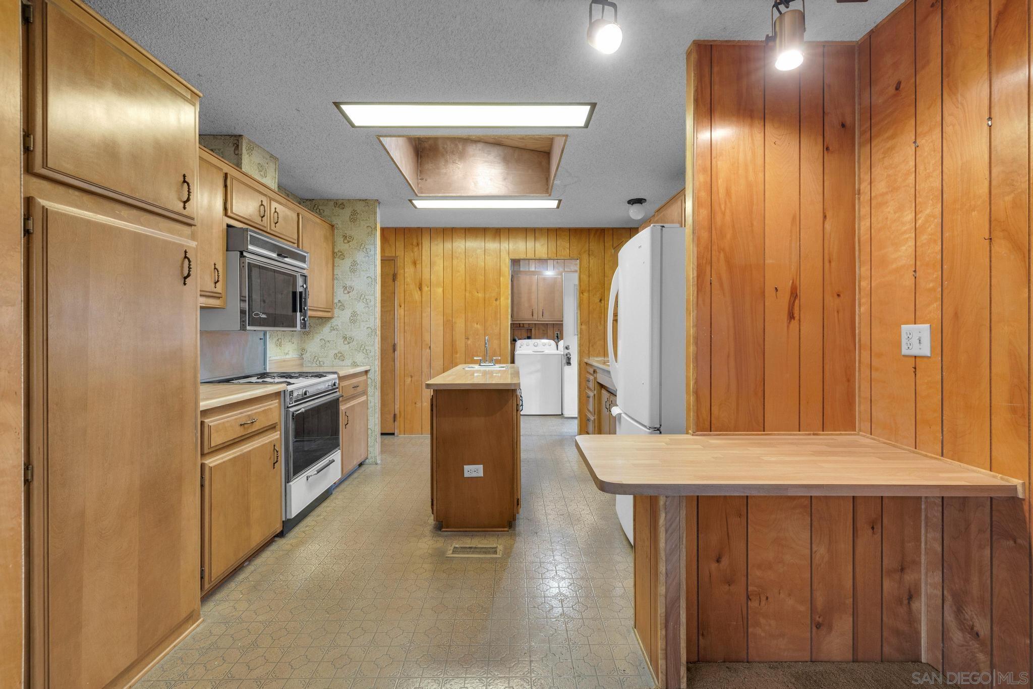 Detail Gallery Image 19 of 40 For 11949  Riverside Dr  #38,  Lakeside,  CA 92040 - 3 Beds | 2 Baths