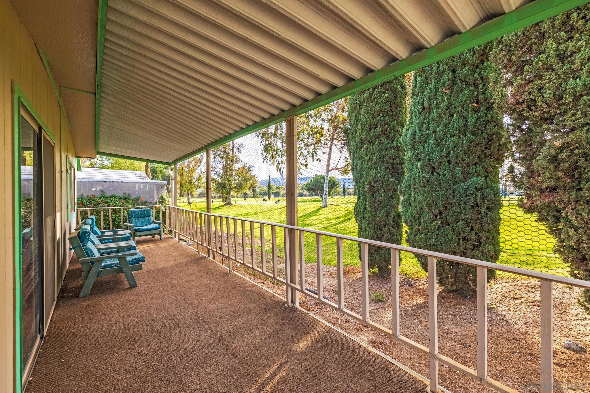 Detail Gallery Image 5 of 40 For 11949  Riverside Dr  #38,  Lakeside,  CA 92040 - 3 Beds | 2 Baths