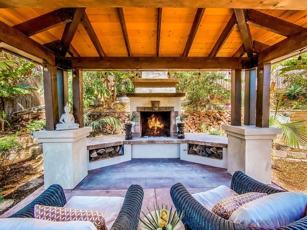 Detail Gallery Image 3 of 45 For 1528  Calle Narcisos, Encinitas,  CA 92024 - 4 Beds | 2/1 Baths