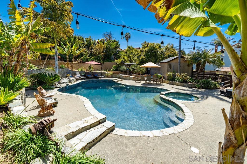 Detail Gallery Image 23 of 45 For 1528  Calle Narcisos, Encinitas,  CA 92024 - 4 Beds | 2/1 Baths