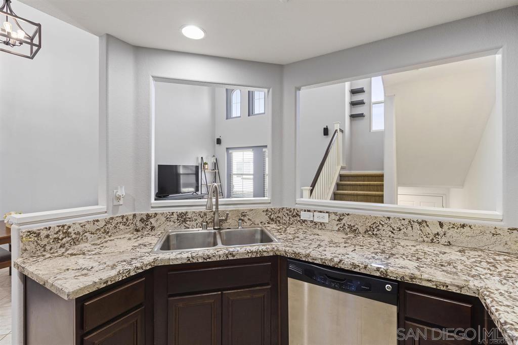 Detail Gallery Image 14 of 51 For 10413  Shelborne St  45, San Diego,  CA 92127 - 3 Beds | 2/1 Baths