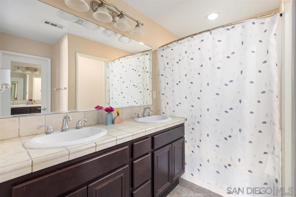 Detail Gallery Image 32 of 51 For 10413  Shelborne St  45, San Diego,  CA 92127 - 3 Beds | 2/1 Baths