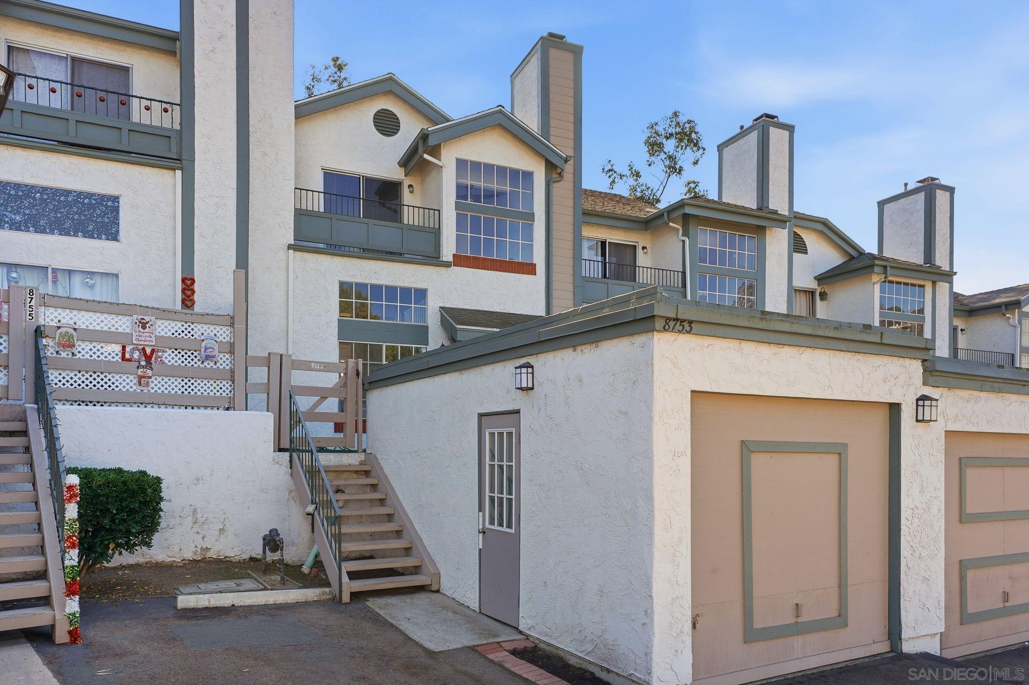 Detail Gallery Image 2 of 43 For 8753  Spring Canyon Drive, Spring Valley,  CA 91977 - 3 Beds | 2/1 Baths