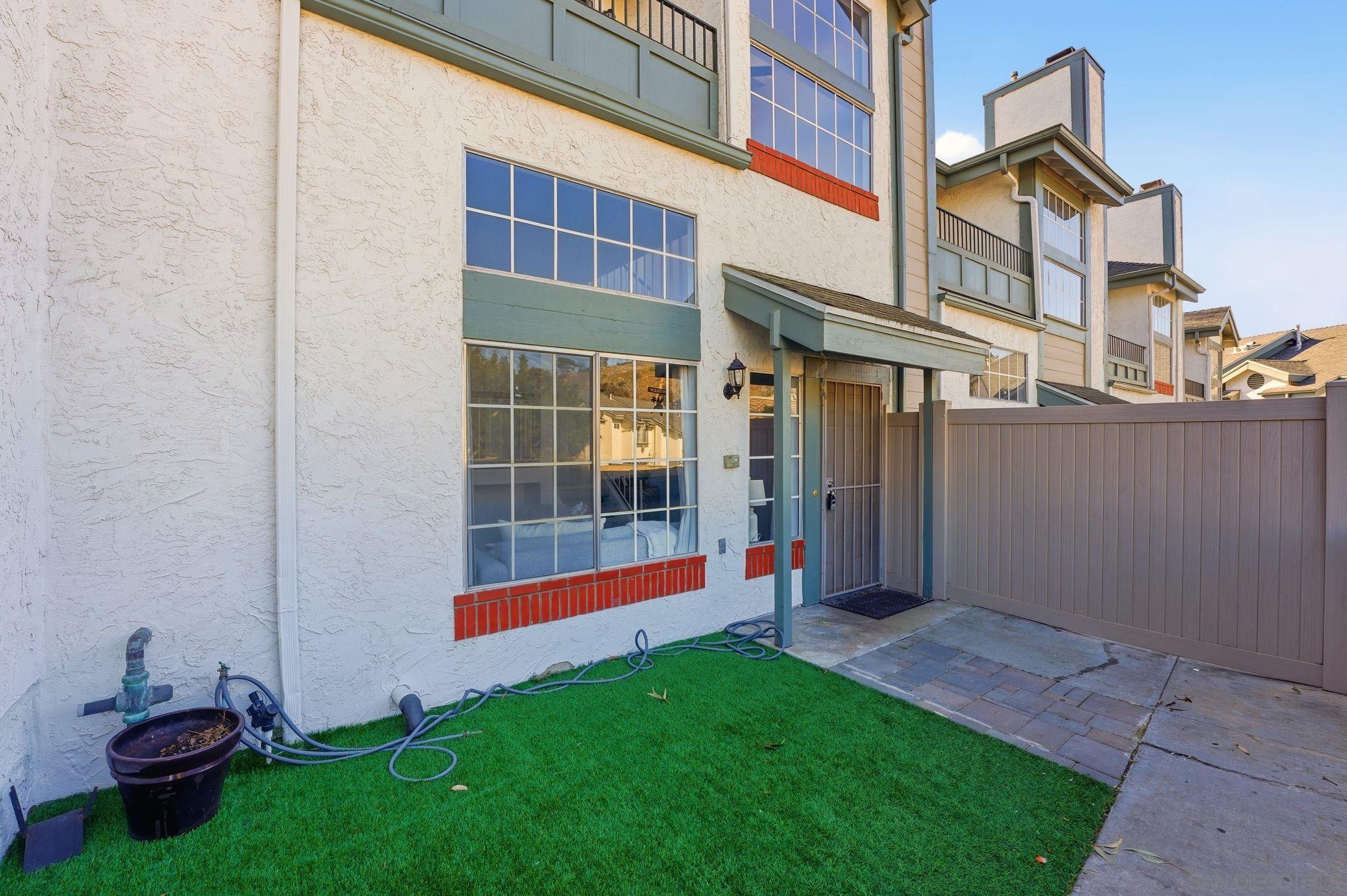 Detail Gallery Image 3 of 43 For 8753  Spring Canyon Drive, Spring Valley,  CA 91977 - 3 Beds | 2/1 Baths