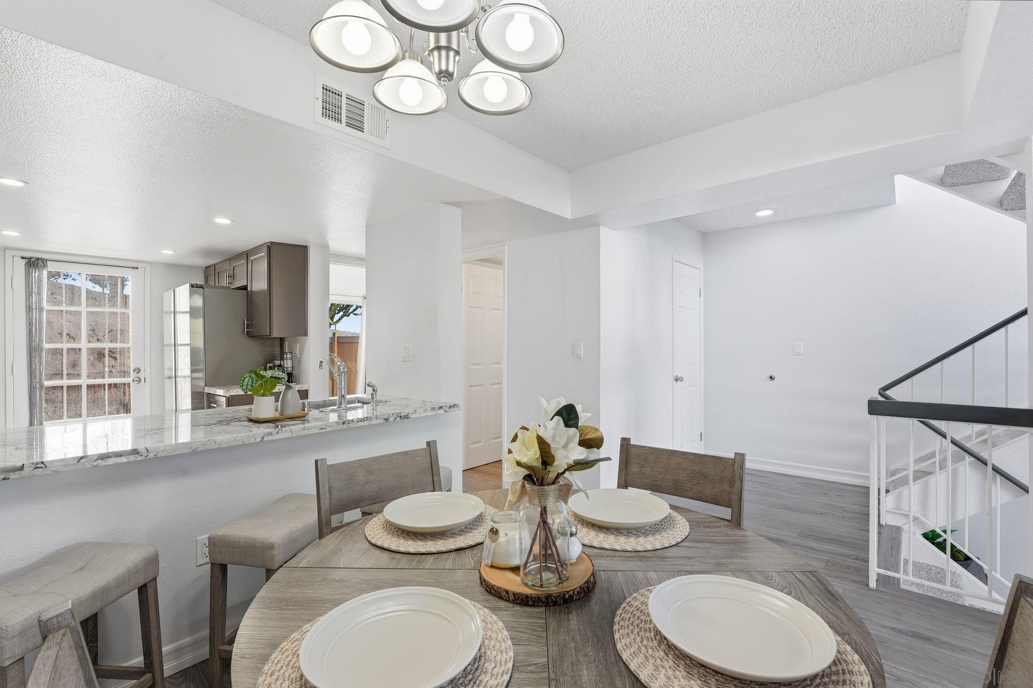 Detail Gallery Image 8 of 43 For 8753  Spring Canyon Drive, Spring Valley,  CA 91977 - 3 Beds | 2/1 Baths