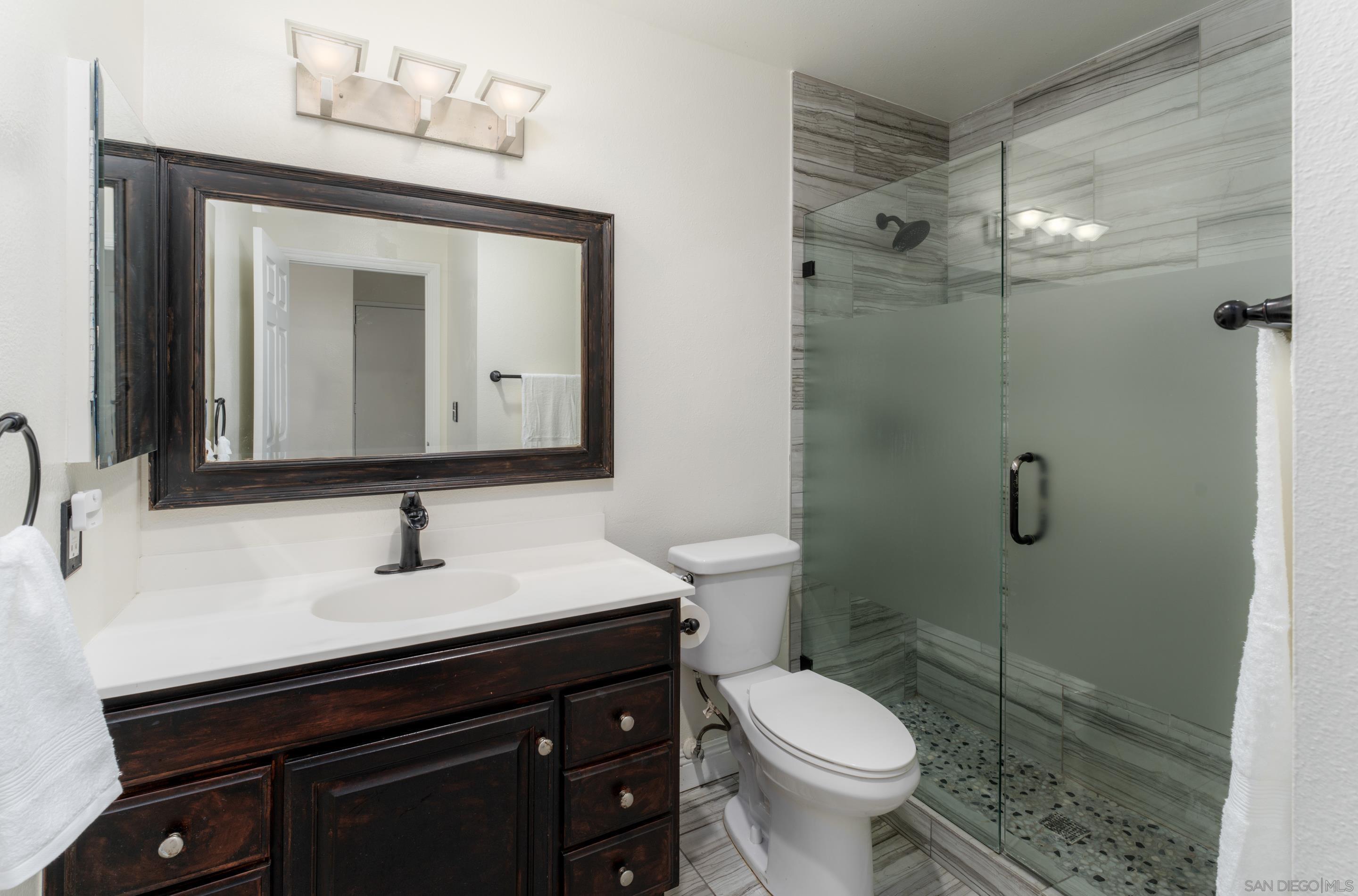 Detail Gallery Image 14 of 22 For 3207  Midway Dr  #104,  San Diego,  CA 92110 - 2 Beds | 2 Baths