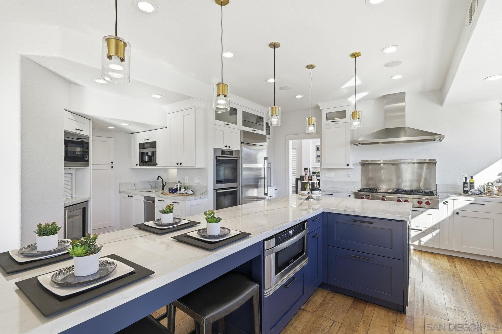 Detail Gallery Image 29 of 74 For 7665  Salix Place, San Diego,  CA 92129 - 4 Beds | 4 Baths