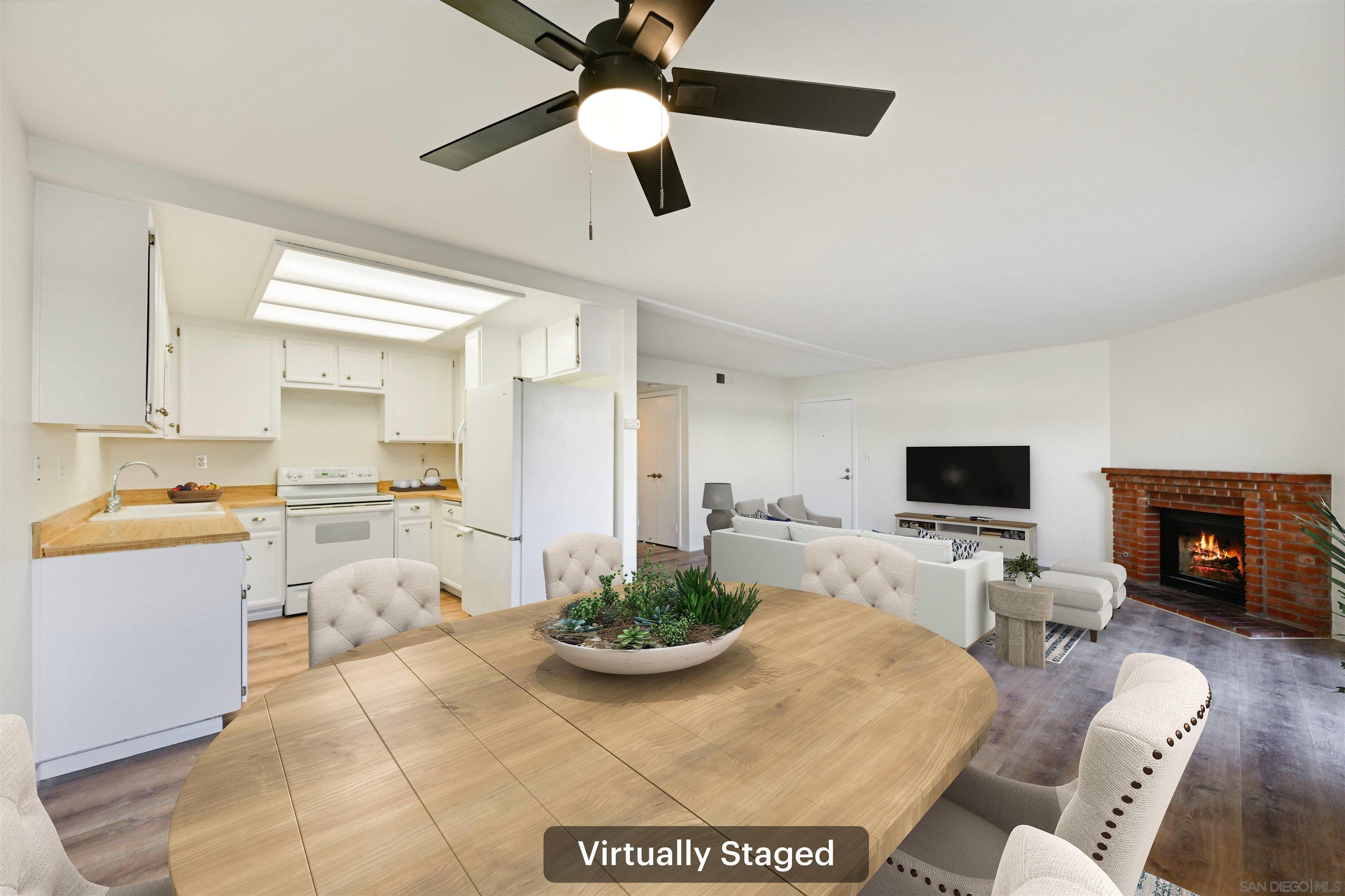 Detail Gallery Image 3 of 20 For 12650  Lakeshore Dr  #113,  Lakeside,  CA 92040 - 2 Beds | 2 Baths