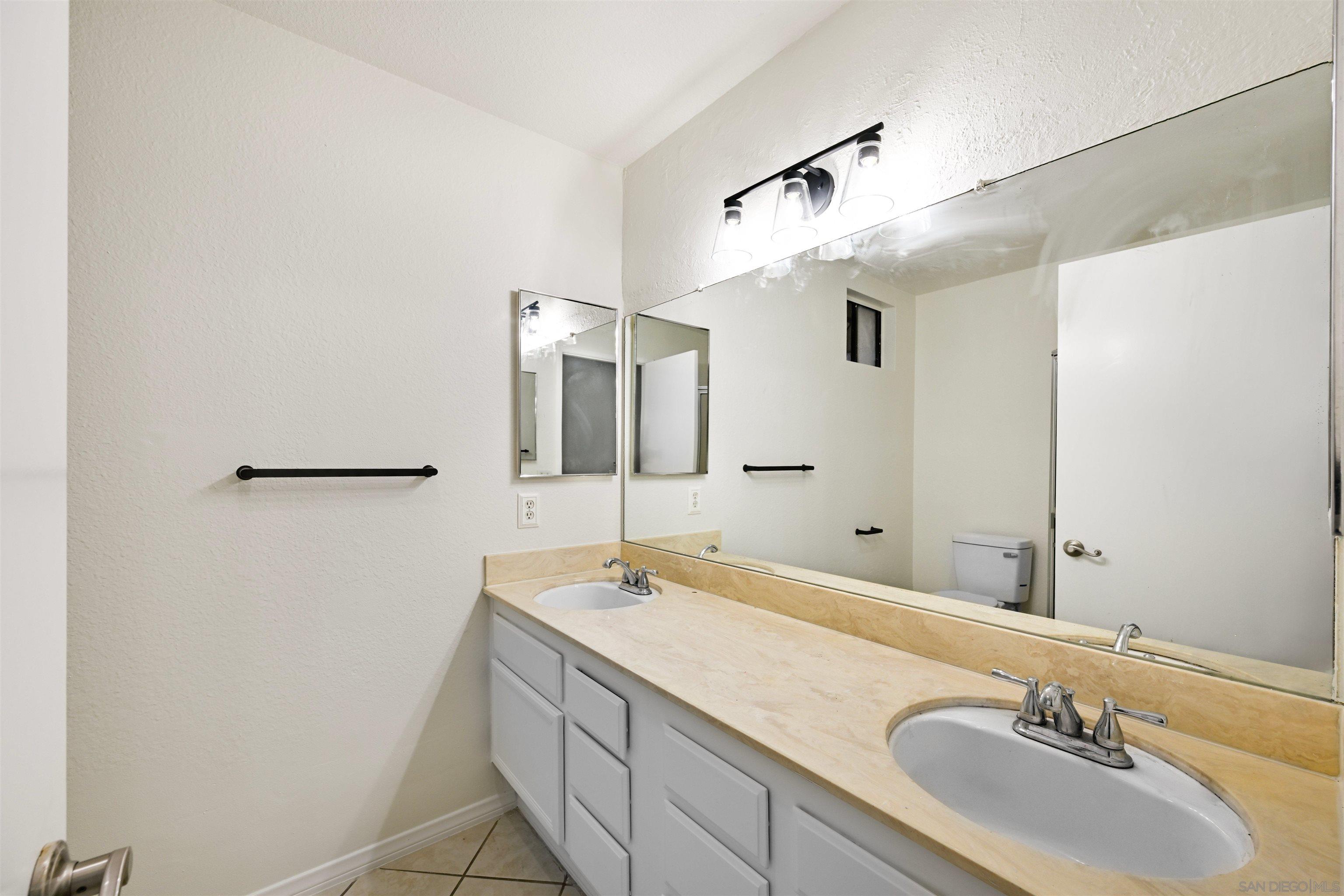 Detail Gallery Image 9 of 20 For 12650  Lakeshore Dr  #113,  Lakeside,  CA 92040 - 2 Beds | 2 Baths