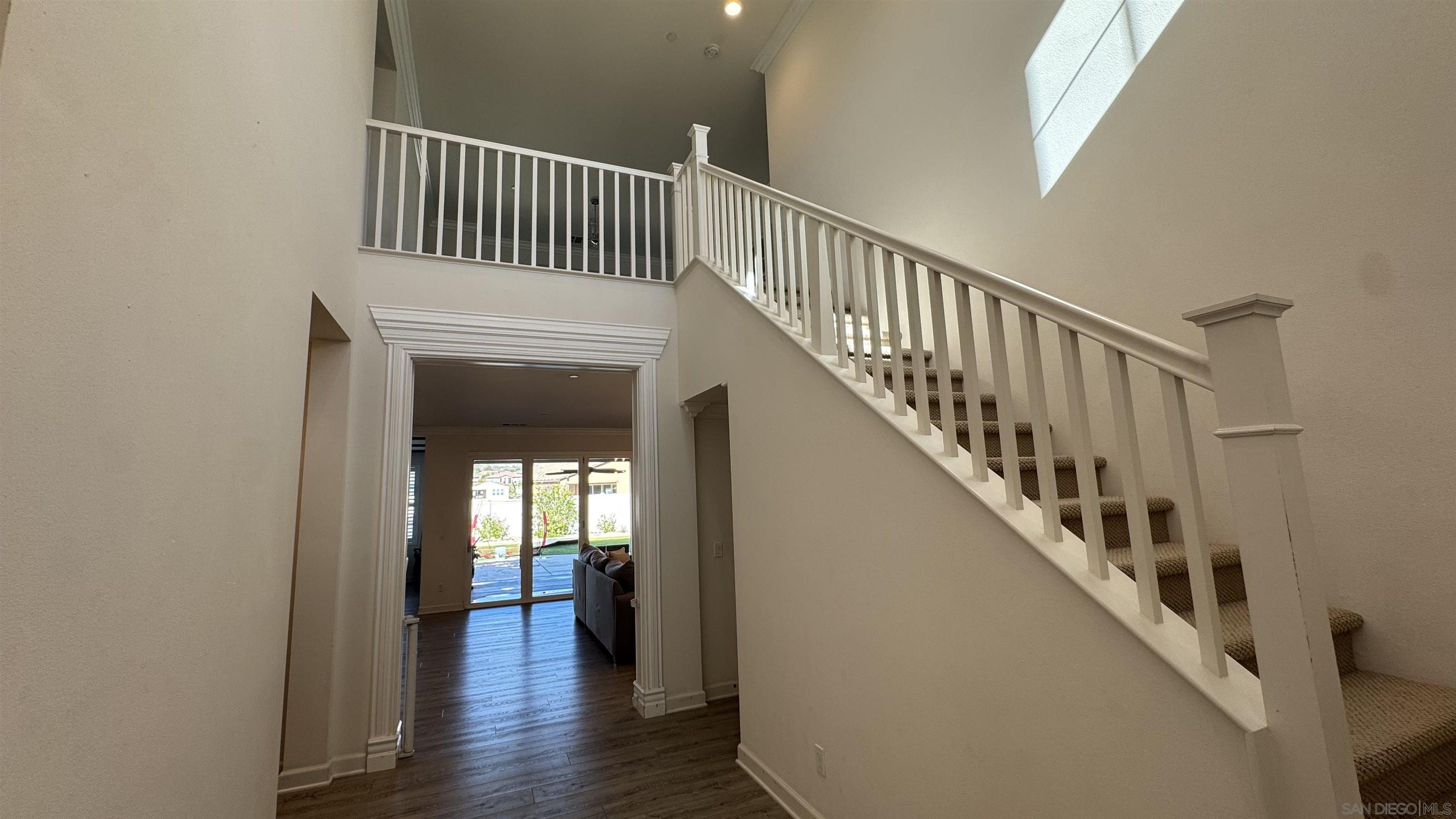 Detail Gallery Image 9 of 19 For 1337  Baumgartner Way, Escondido,  CA 92026 - 4 Beds | 4 Baths