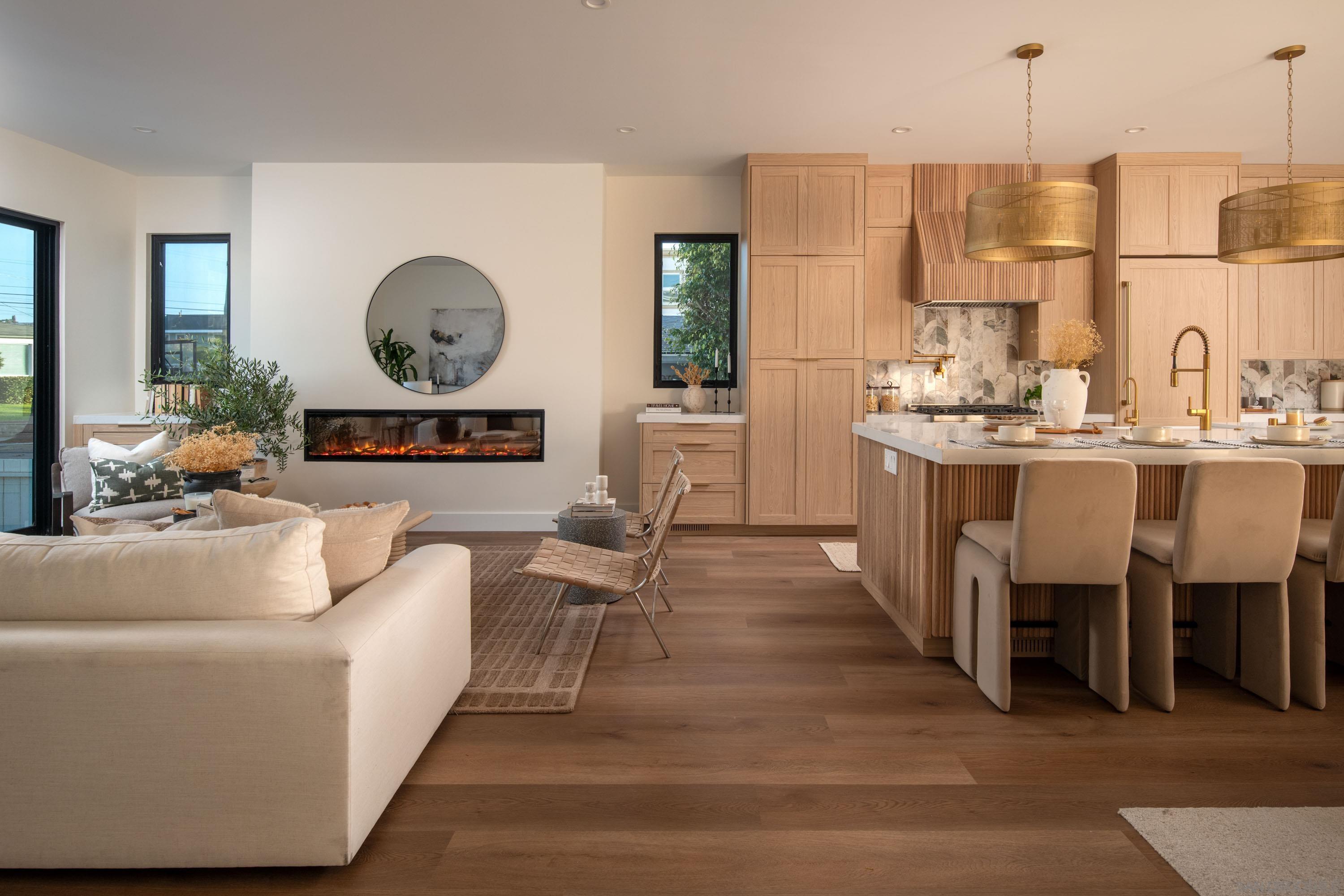 Detail Gallery Image 3 of 68 For 3616  Buena Vista St, San Diego,  CA 92109 - 5 Beds | 4/1 Baths