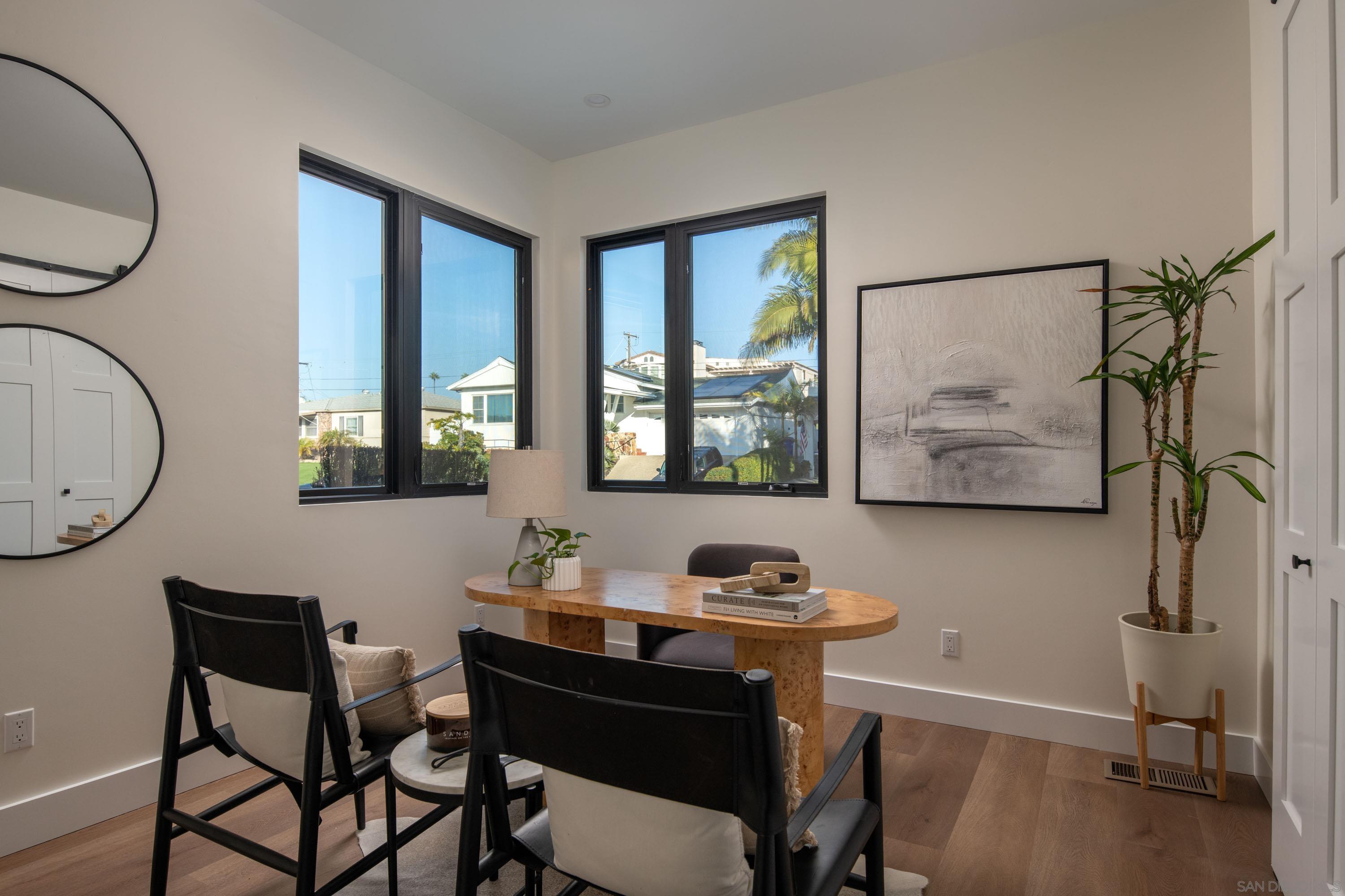 Detail Gallery Image 26 of 68 For 3616  Buena Vista St, San Diego,  CA 92109 - 5 Beds | 4/1 Baths