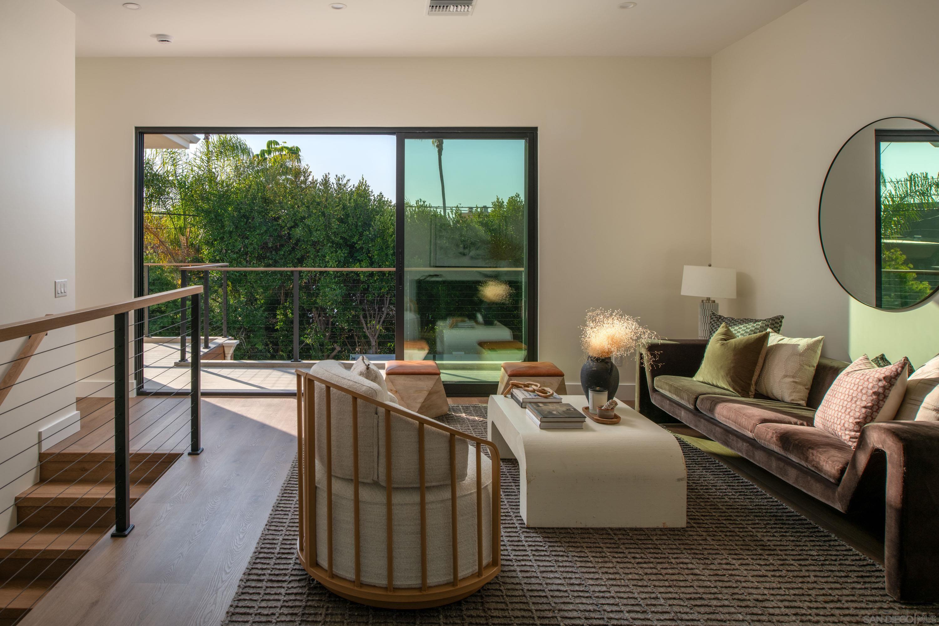 Detail Gallery Image 35 of 68 For 3616  Buena Vista St, San Diego,  CA 92109 - 5 Beds | 4/1 Baths