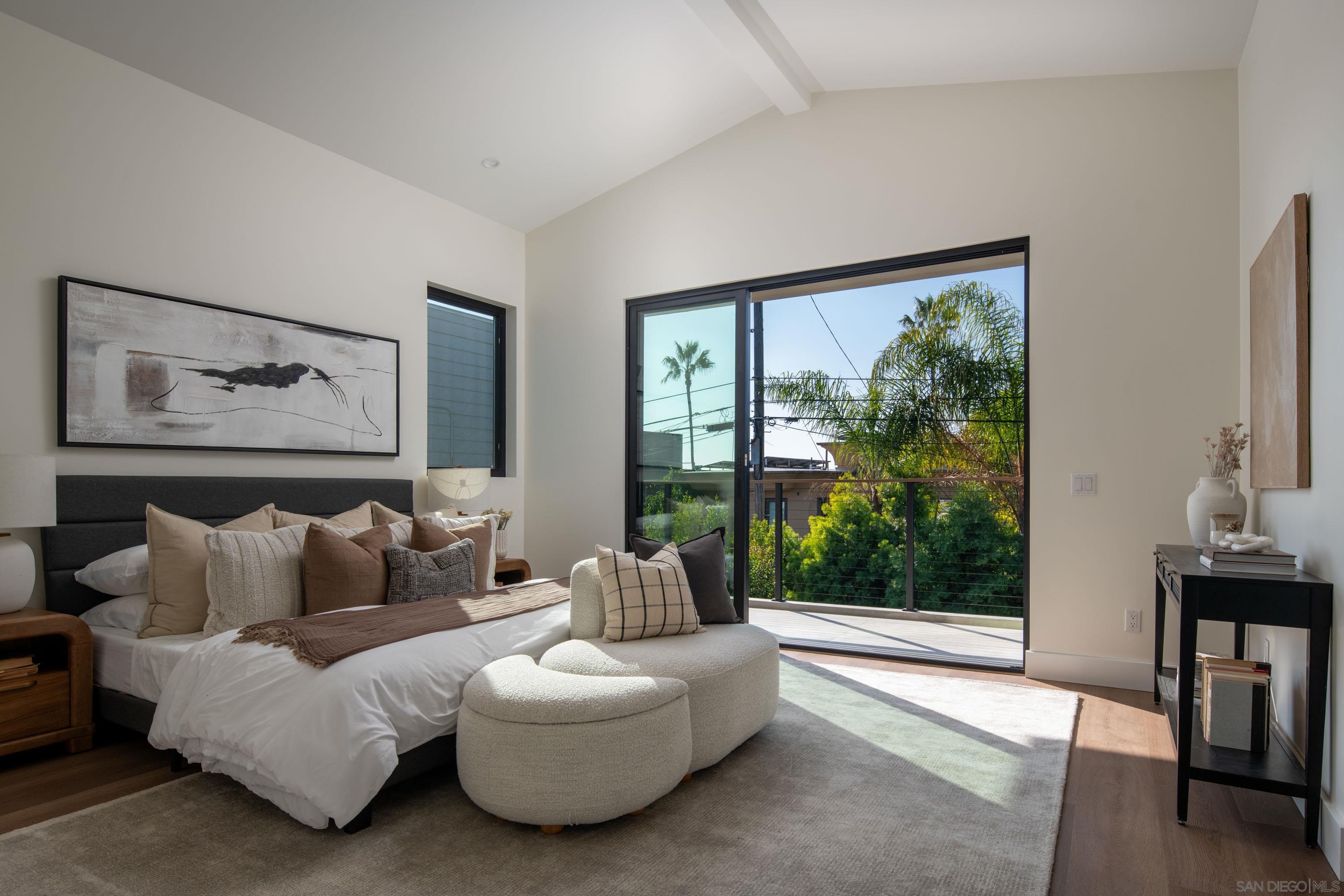 Detail Gallery Image 36 of 68 For 3616  Buena Vista St, San Diego,  CA 92109 - 5 Beds | 4/1 Baths