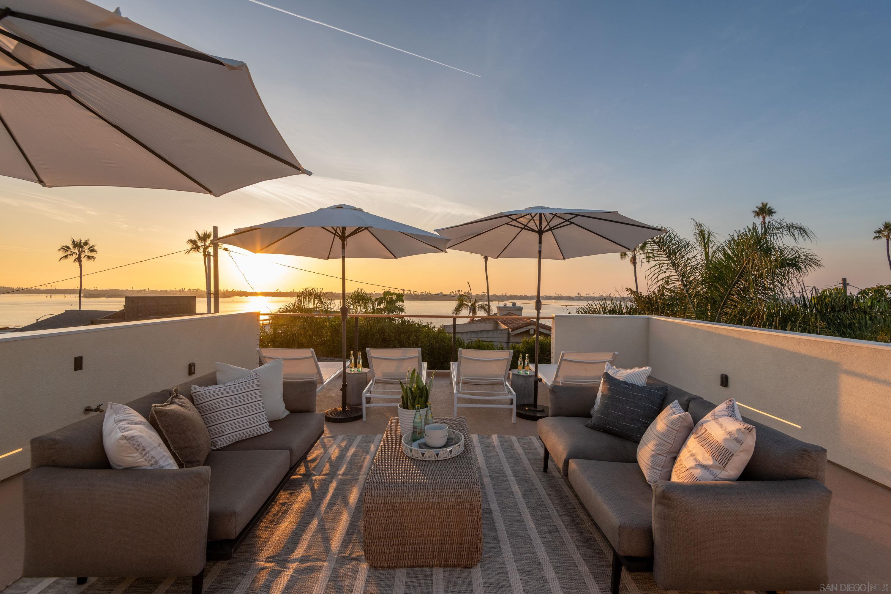 Detail Gallery Image 50 of 68 For 3616  Buena Vista St, San Diego,  CA 92109 - 5 Beds | 4/1 Baths