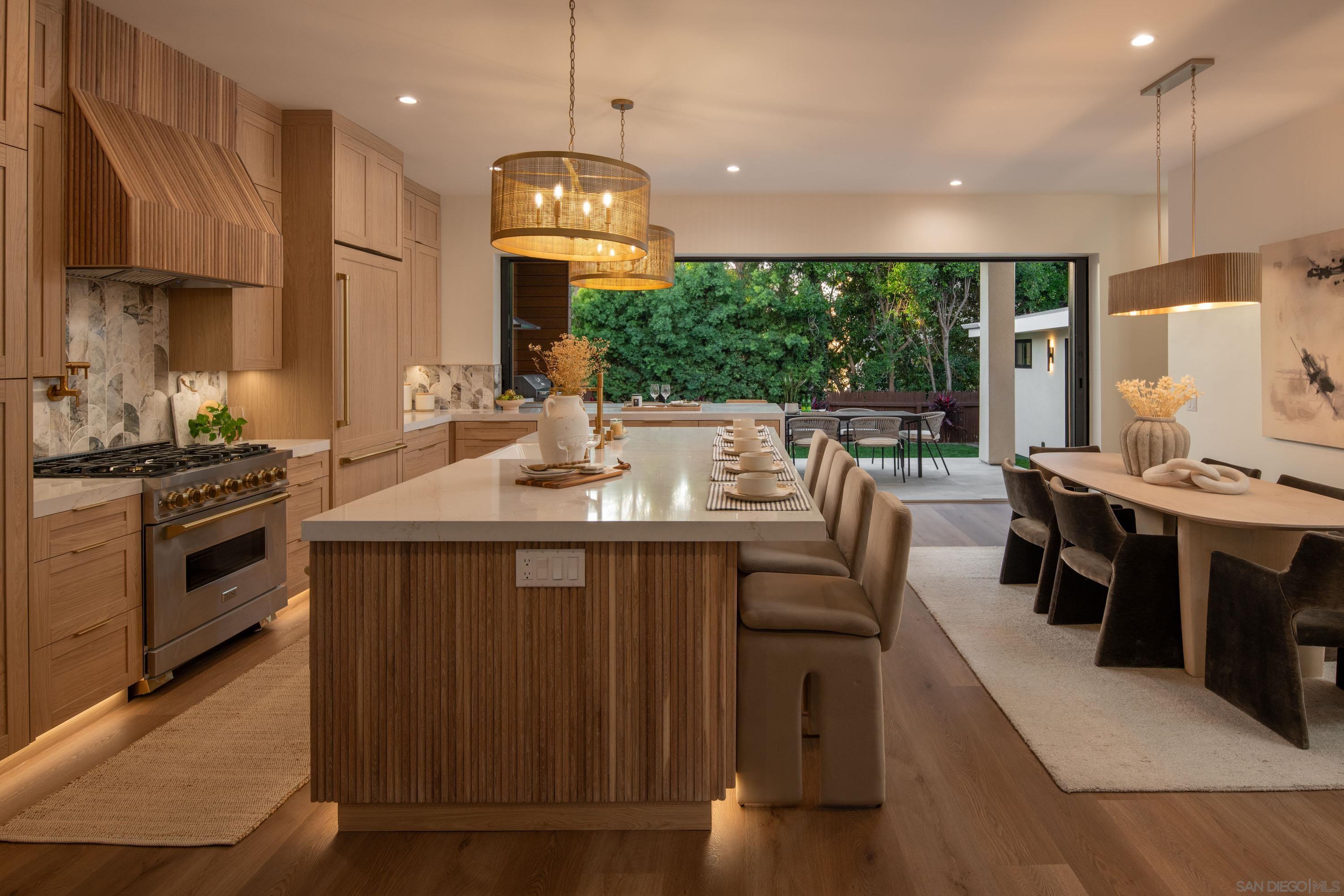 Detail Gallery Image 8 of 68 For 3616  Buena Vista St, San Diego,  CA 92109 - 5 Beds | 4/1 Baths