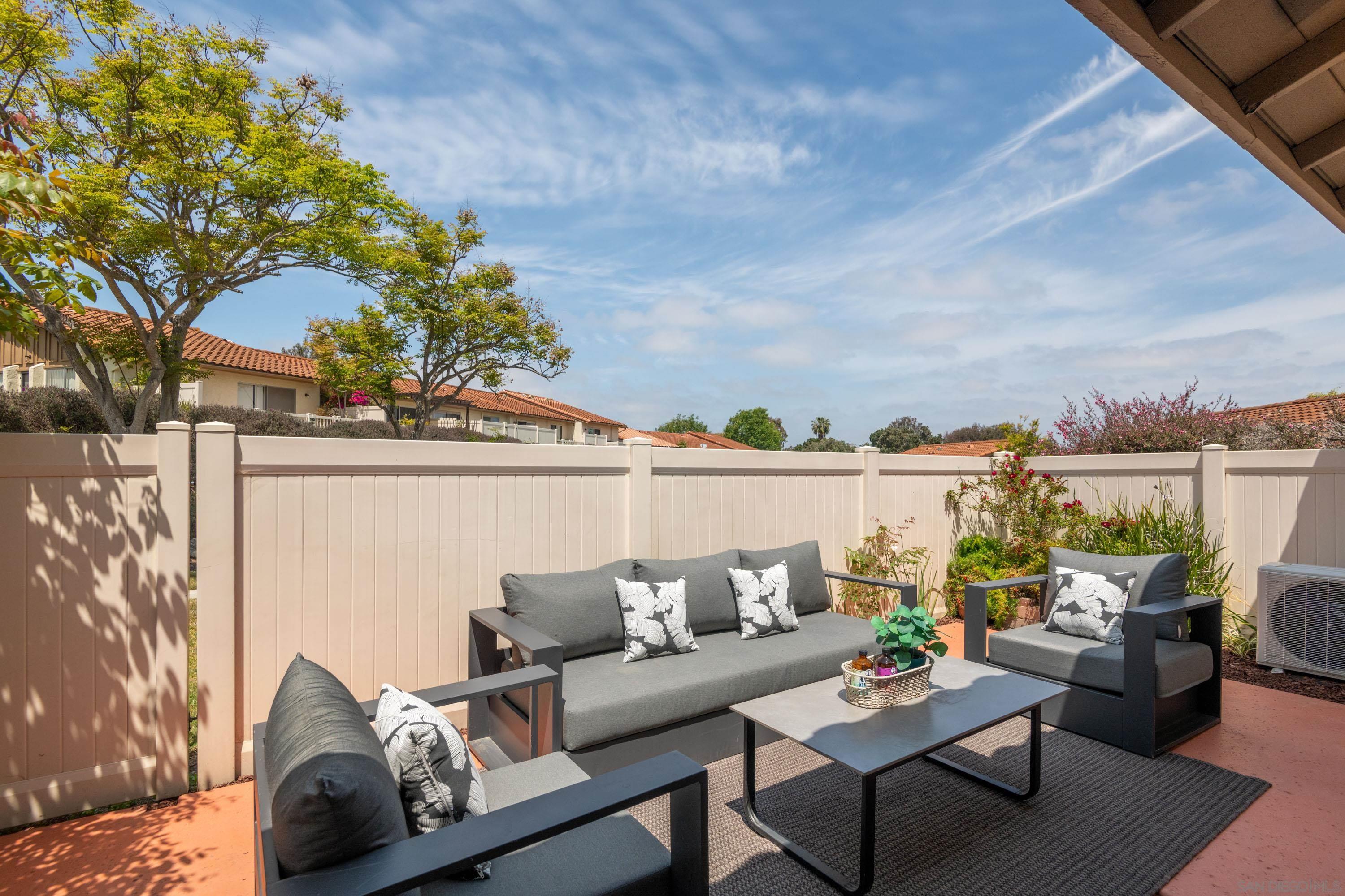 Detail Gallery Image 12 of 36 For 1829  Forestdale Dr, Encinitas,  CA 92024 - 3 Beds | 2 Baths