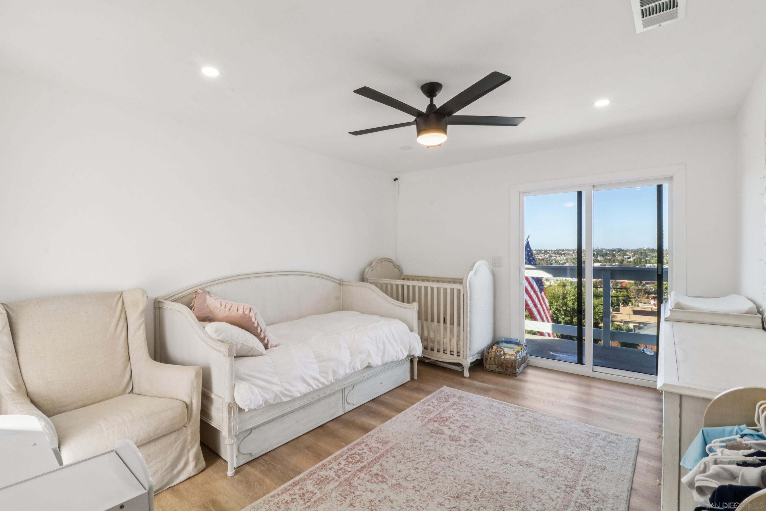 Detail Gallery Image 22 of 52 For 2422  Primrose Avenue, Vista,  CA 92083 - 3 Beds | 3/1 Baths