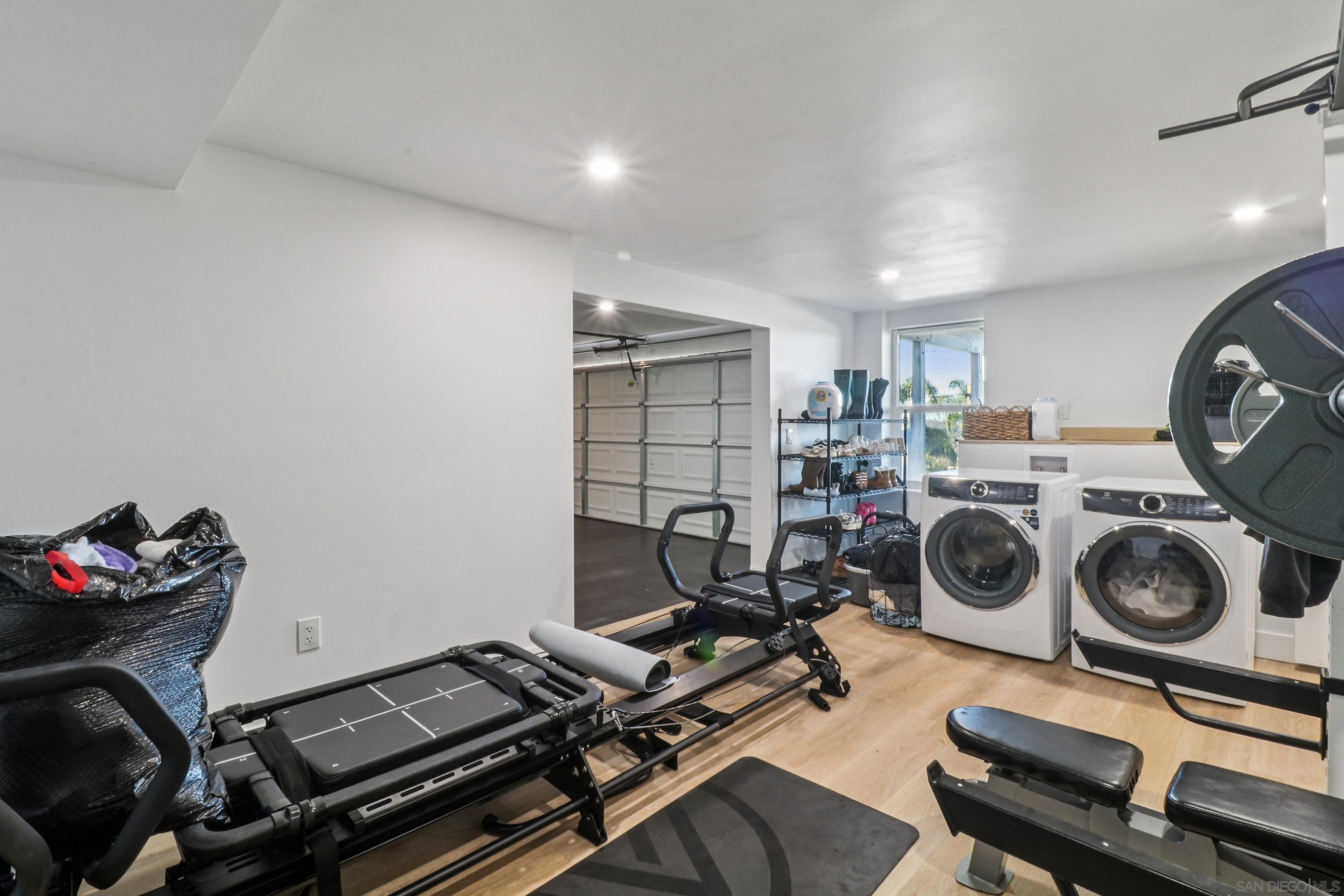 Detail Gallery Image 28 of 52 For 2422  Primrose Avenue, Vista,  CA 92083 - 3 Beds | 3/1 Baths