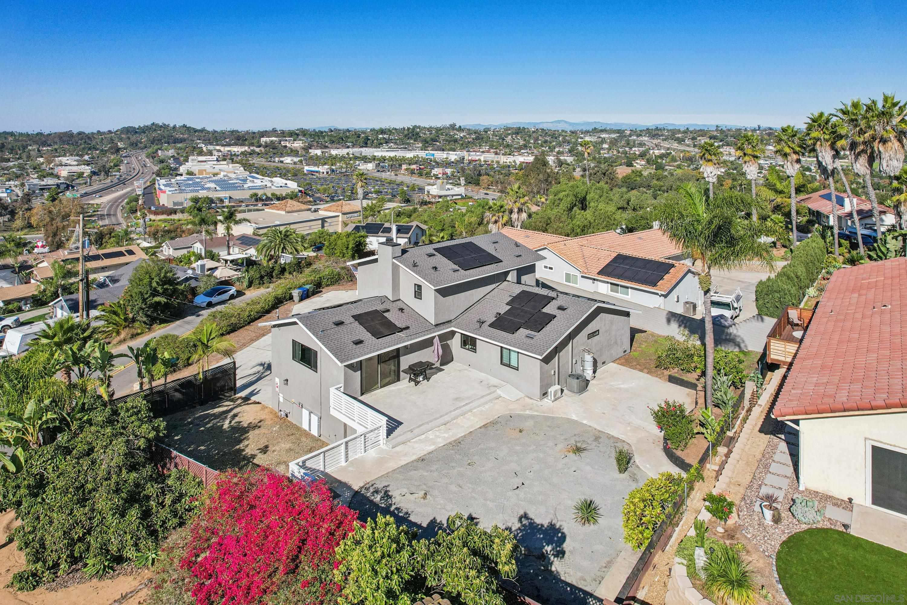 Detail Gallery Image 38 of 52 For 2422  Primrose Avenue, Vista,  CA 92083 - 3 Beds | 3/1 Baths