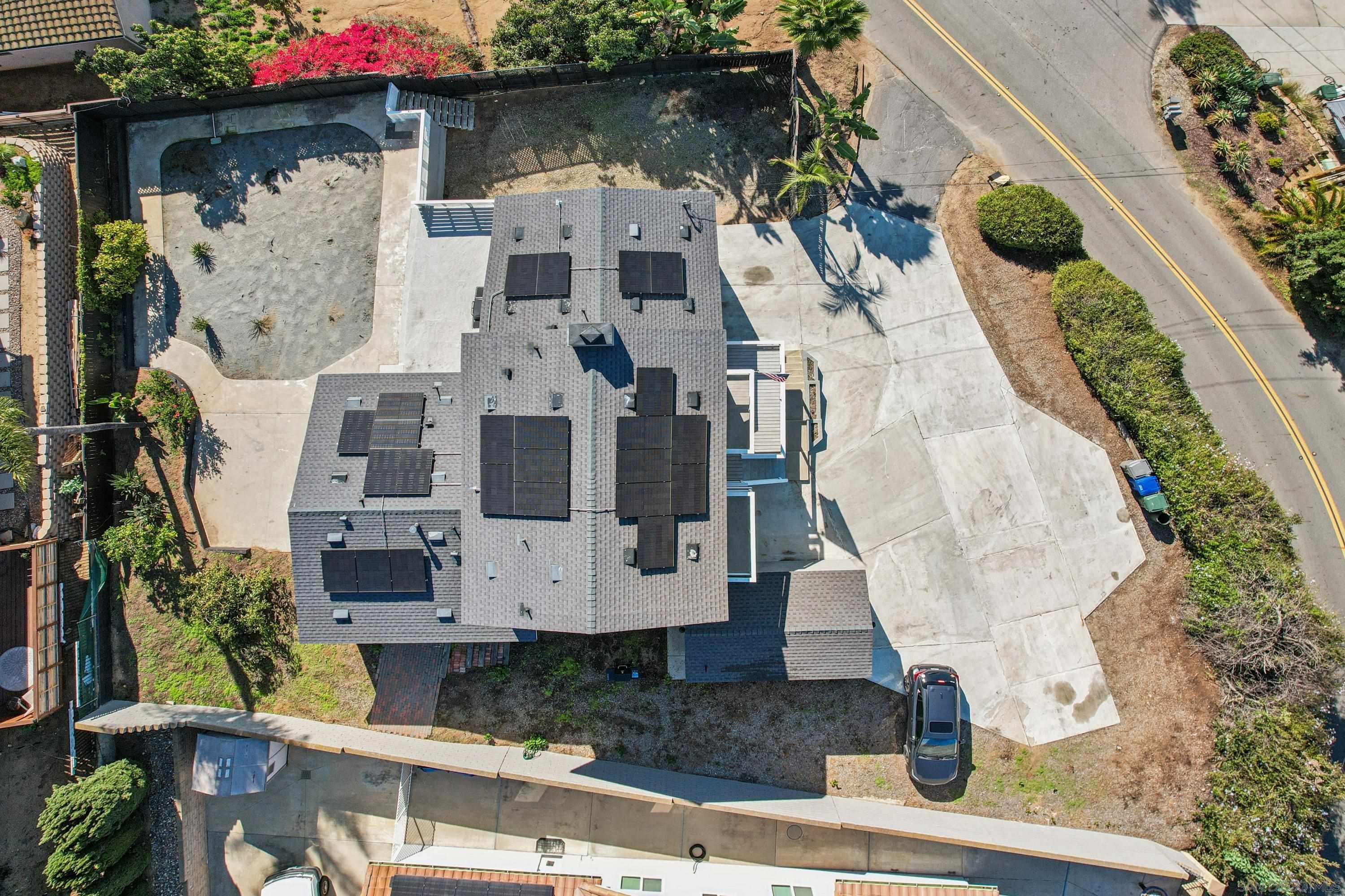 Detail Gallery Image 40 of 52 For 2422  Primrose Avenue, Vista,  CA 92083 - 3 Beds | 3/1 Baths