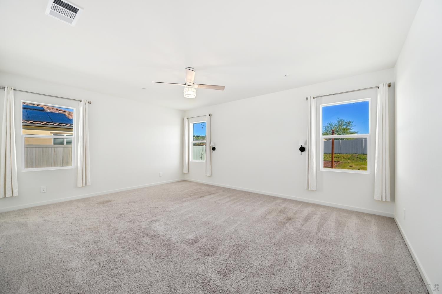 Detail Gallery Image 11 of 33 For 13410  Pasture Ct, Valley Center,  CA 92082 - 4 Beds | 2/1 Baths