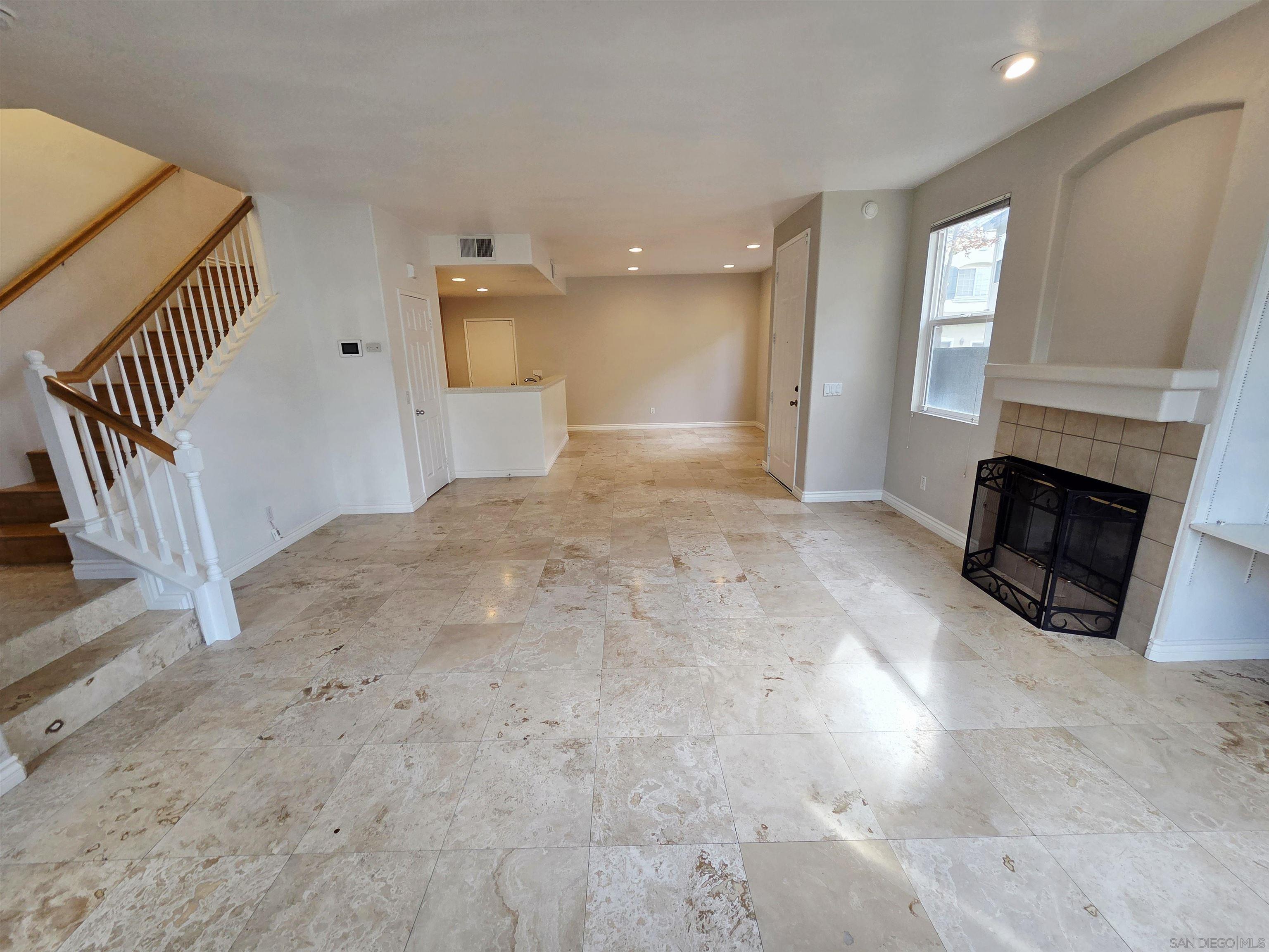 Detail Gallery Image 5 of 42 For 1841  Toulouse Dr, Chula Vista,  CA 91913 - 3 Beds | 2/1 Baths