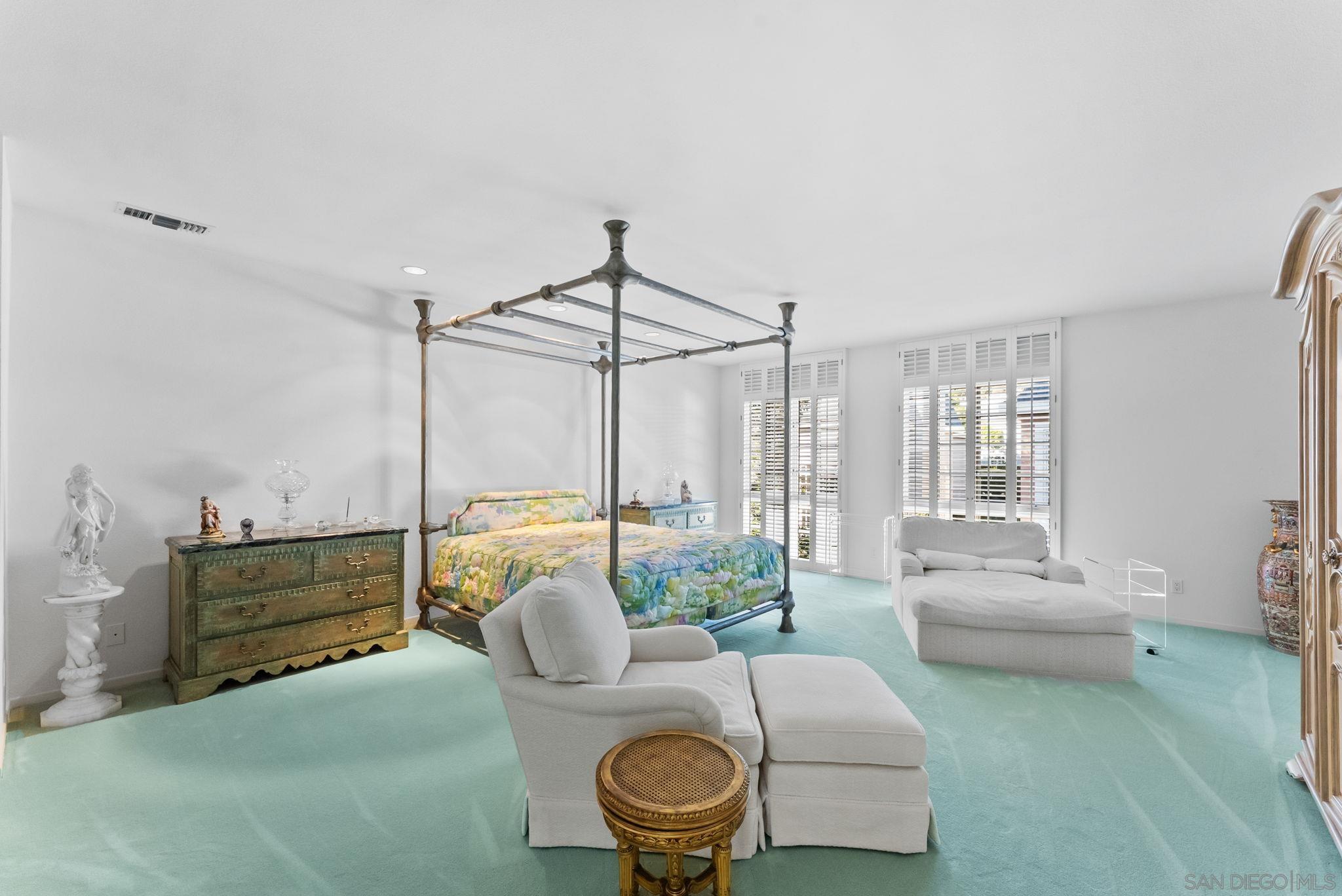 Detail Gallery Image 13 of 26 For 7407  Avenida De Palais, Carlsbad,  CA 92009 - 3 Beds | 3 Baths