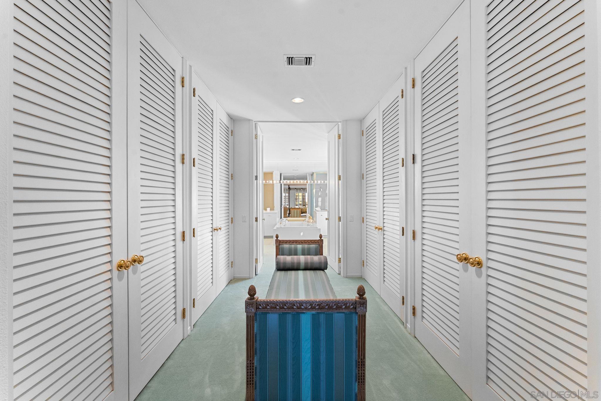 Detail Gallery Image 15 of 26 For 7407  Avenida De Palais, Carlsbad,  CA 92009 - 3 Beds | 3 Baths