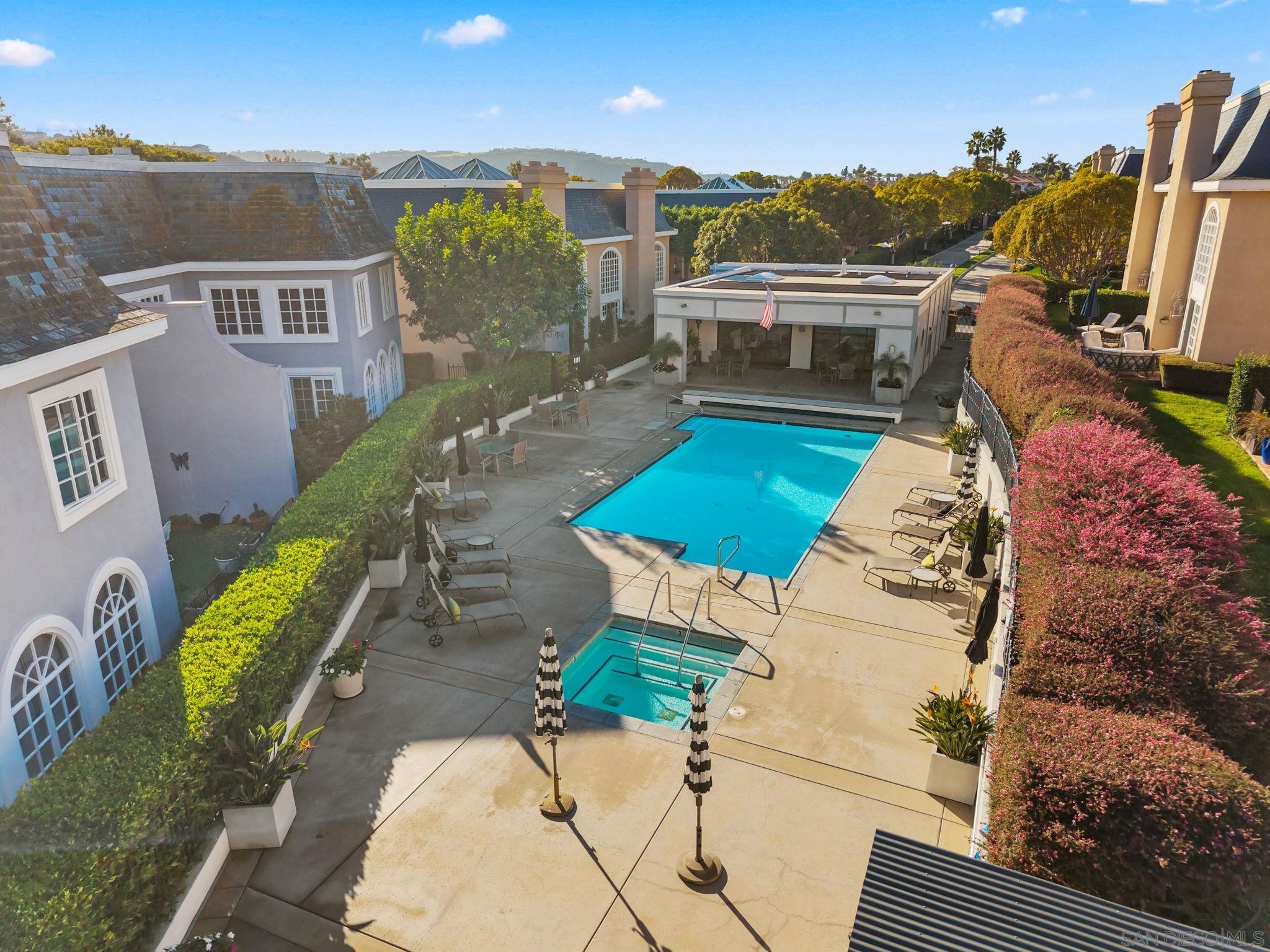 Detail Gallery Image 25 of 26 For 7407  Avenida De Palais, Carlsbad,  CA 92009 - 3 Beds | 3 Baths