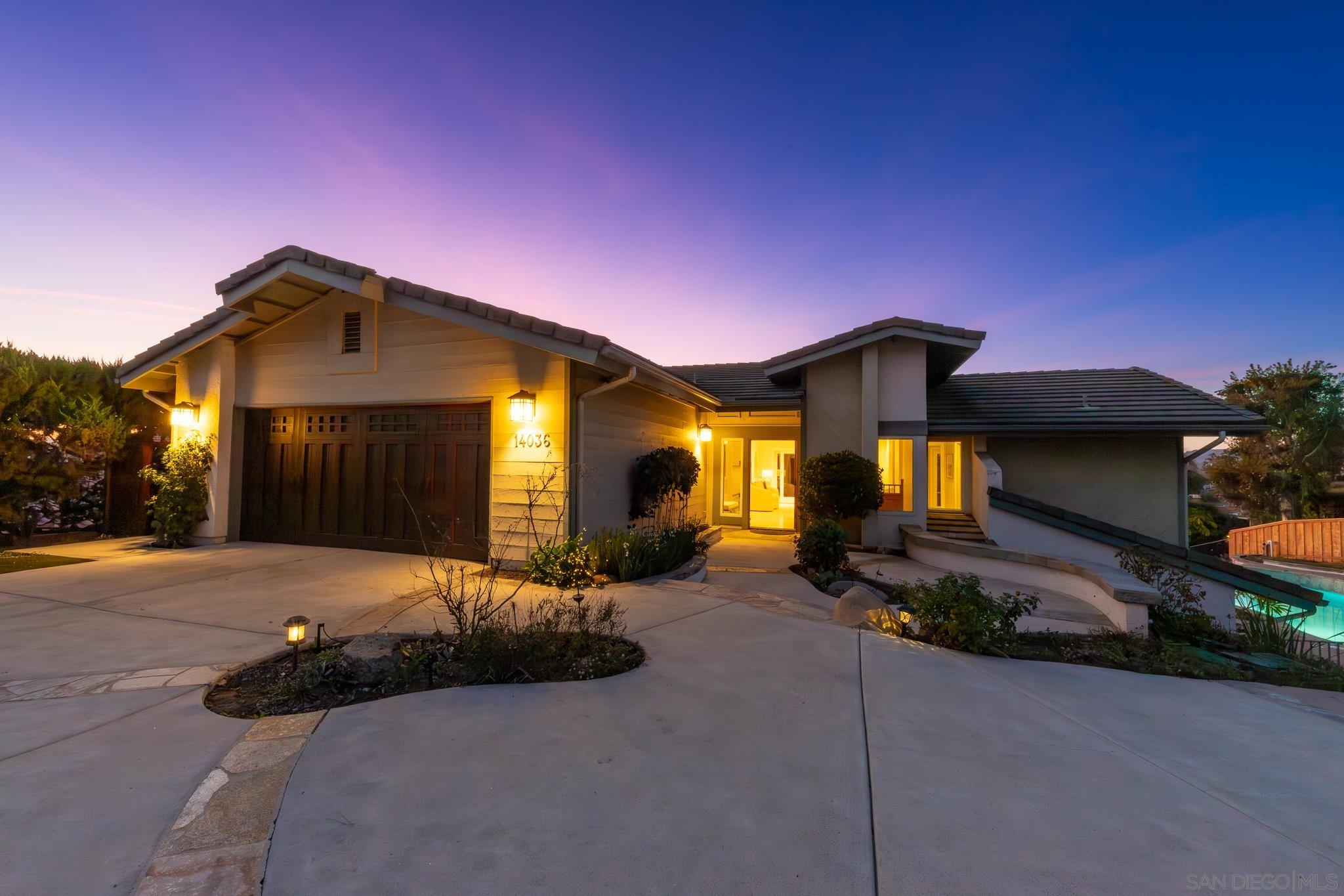 Front Image Thumbnail for SD250045106