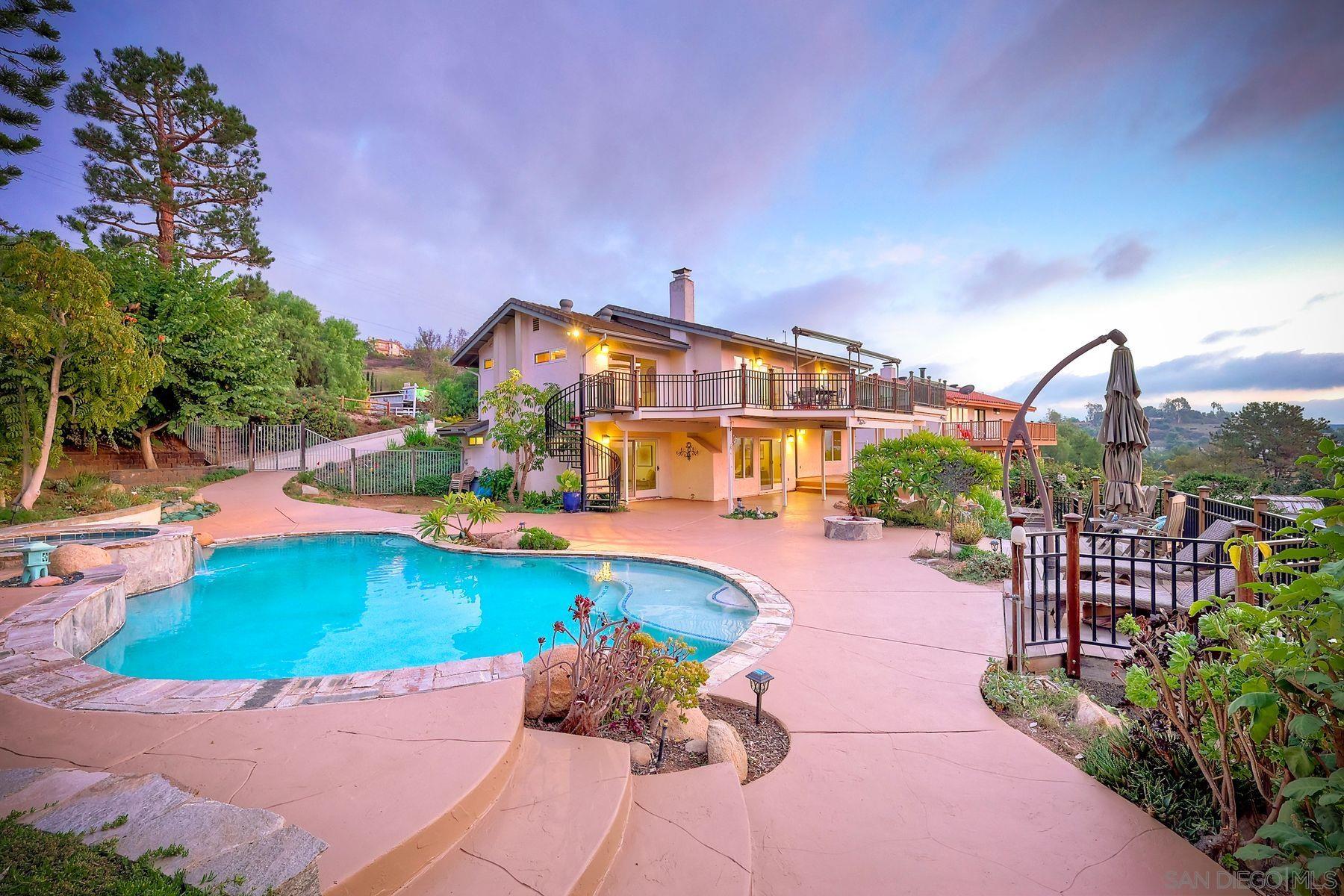 Detail Gallery Image 15 of 25 For 14036  Tierra Bonita Road, Poway,  CA 92064 - 4 Beds | 3 Baths