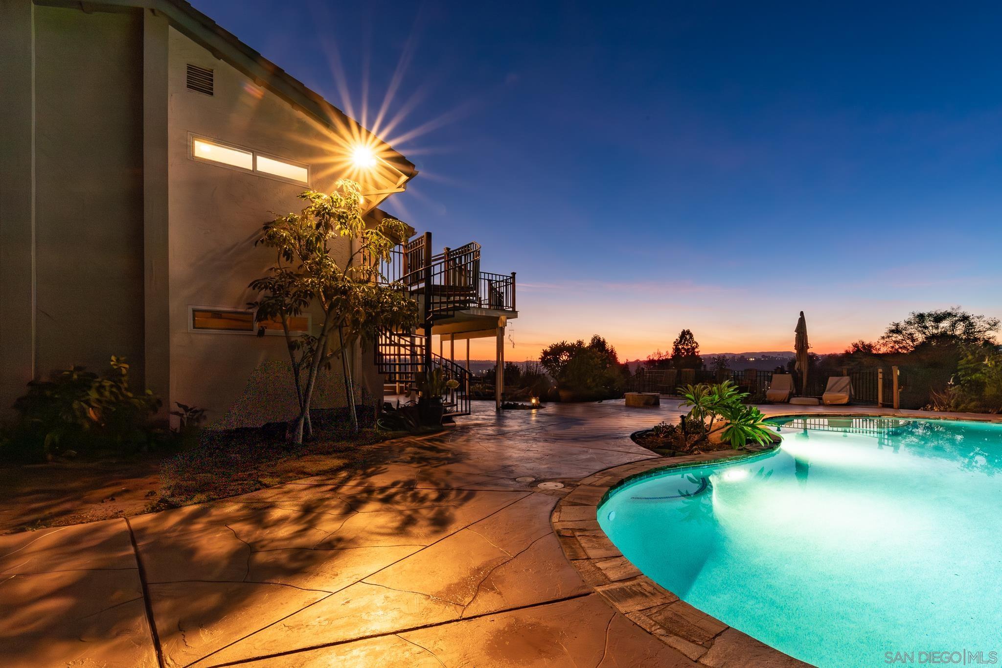 Detail Gallery Image 4 of 57 For 14036  Tierra Bonita Road, Poway,  CA 92064 - 4 Beds | 3 Baths