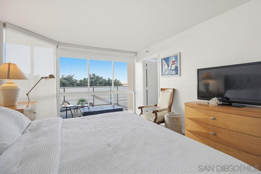 Detail Gallery Image 36 of 57 For 1820  Avenida Del Mundo  #108,  Coronado,  CA 92118 - 3 Beds | 3 Baths