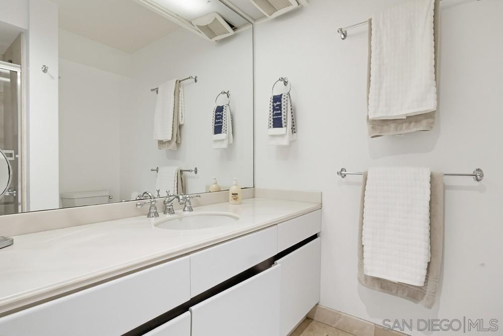 Detail Gallery Image 40 of 57 For 1820  Avenida Del Mundo  #108,  Coronado,  CA 92118 - 3 Beds | 3 Baths