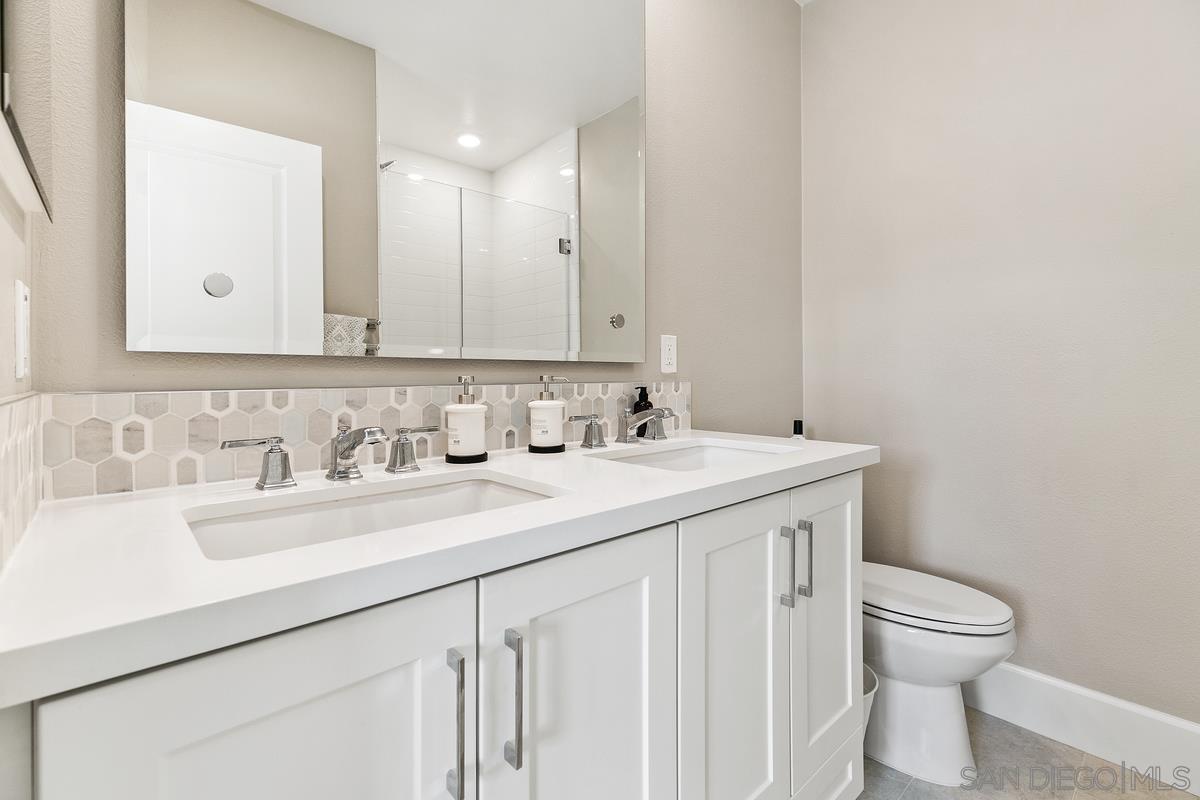 Detail Gallery Image 34 of 45 For 807  Santa Barbara Pl, San Diego,  CA 92109 - 3 Beds | 2/1 Baths